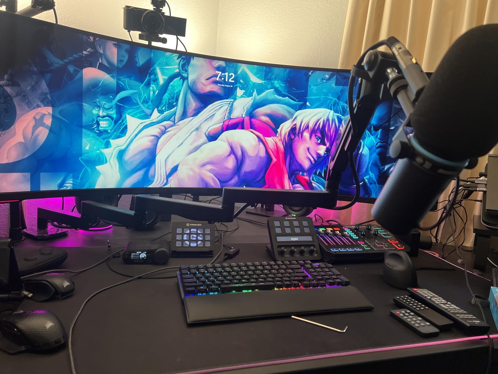 Neewer Low Profile Mic Arm Desk Mount, 360° Swivel Boom Arm with Pneumatic Damping Adjustable, Cable Management, Compatible with Shure MV7 SM7B Blue Yeti Gaming Streaming Podcast Microphone, MS002 customer photo 1