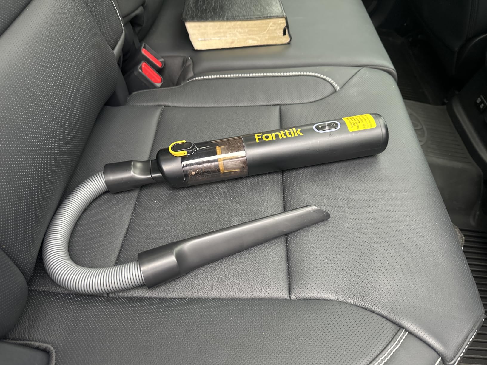 Fanttik Slim V8 APEX Car Vacuum, 4-in-1 Portable Mini Cordless Vacuum with 19000pa Suction Power, Type-C Charge, 2 Suction Modes (Black) customer photo 1