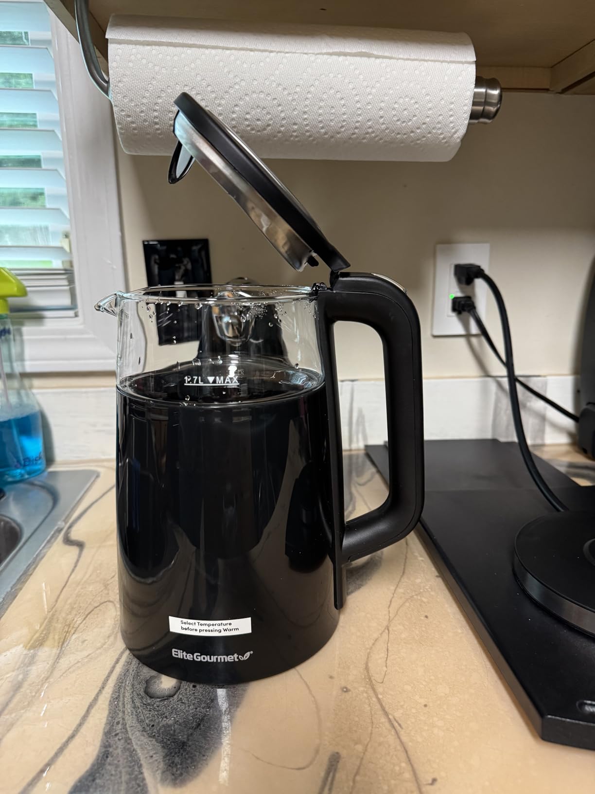 Elite Gourmet Dual Voltage 120-230V, Travel Double Wall Insulated Cool-Touch, 0.6L Electric Kettle Stainless Steel Interior, Hinged-Locking Lid, Auto Shut-Off, Boil Dry Protection, Black customer photo 1
