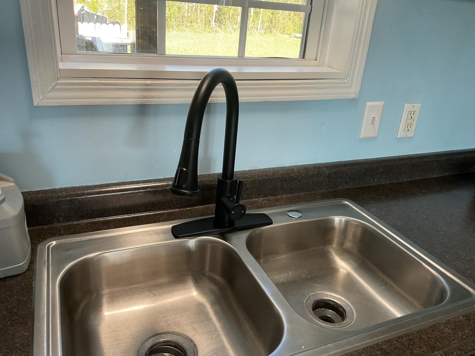 FORIOUS Touchless Kitchen Faucet with Pull Down Sprayer, Brushed Nickel Hands-Free Smart Motion Sensor Sink Faucet Single Handle Contemporary, Suitable for Farmhouse Laundry Camper RV Bar customer photo 2