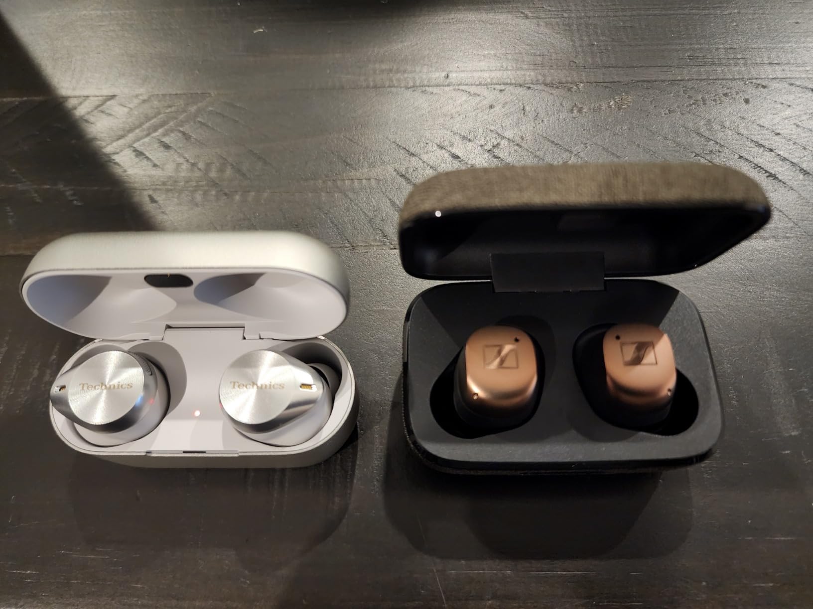 Sennheiser MOMENTUM True Wireless 4 Black Copper customer photo 1