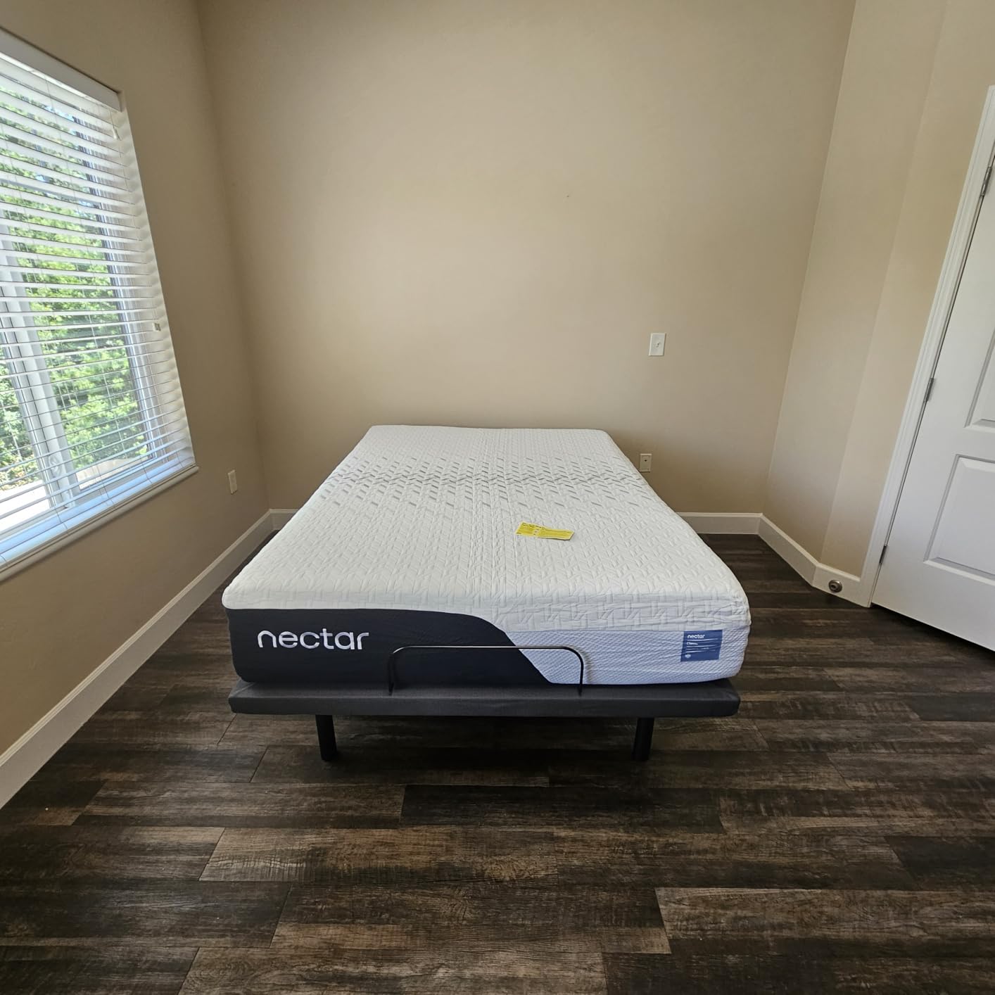 Nectar Premier Adjustable Base - Twin XL - Head & Foot Incline - Wireless Remote with Memory- 3 Massage Settings - 4 USB Ports - Anti-Snore & Zero Gravity - 1 Adjustable Base customer photo 1