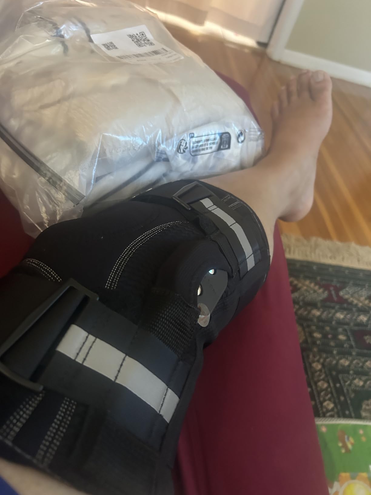 NEENCA Professional Knee Brace for Knee Pain, Hinged Knee Support with Patented X-Strap Fixing System, Medical for Pain Relief, Arthritis, Meniscus Tear, ACL, PCL, MCL, Runner, Sport -FSA/HSA Eligible customer photo 2
