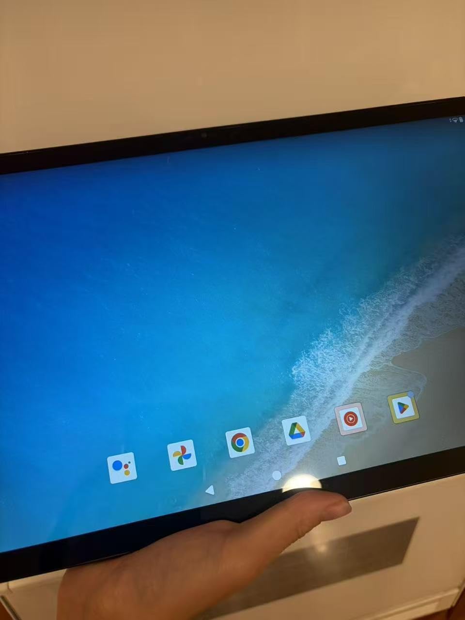 MESWAO 15.6 Inch Android 14 Tablet, 2025 Large Tablet with 1080 IPS HD Display Big Screen, 8-Core, 6GB+128GB, Support 1TB TF Card, 12000mAh Long Lasting Battery for Movie/Work-Space Gray customer photo 2