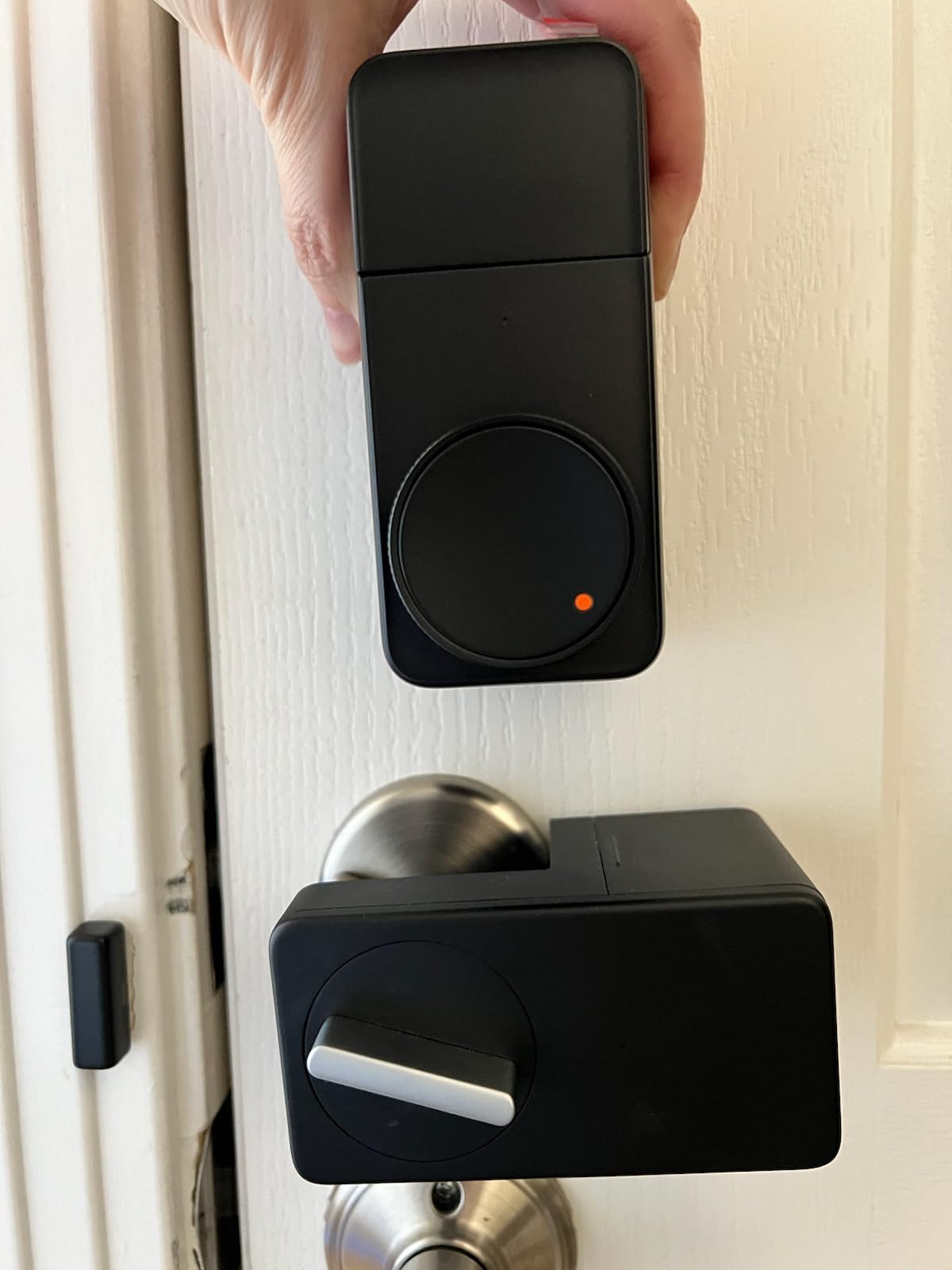 SwitchBot Smart Lock Pro Keyless Entry Door Lock, Smart Deadbolt Retrofit for Existing Deadbolt, No-Drill Install for Renters, Auto-Lock, Add Hub (Sold Separately) for Matter Siri, Alexa & Google customer photo 2