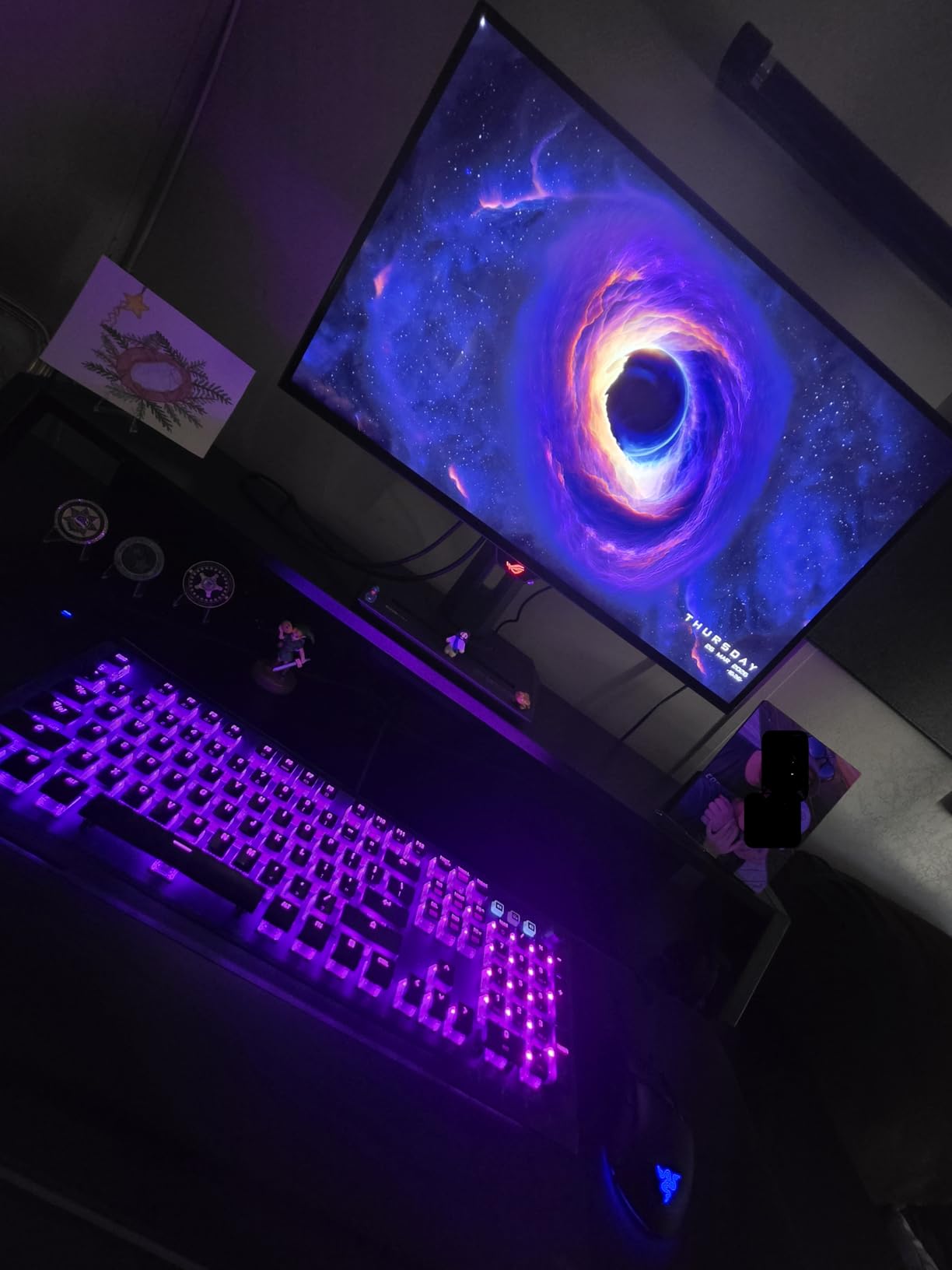 ASUS ROG Strix 27 inch 1440P OLED Gaming Monitor (XG27AQDMG) - QHD, Glossy OLED, 240Hz, 0.03ms, Custom Heatsink, Anti-flicker, G-SYNC Compatible, 99% DCI-P3 customer photo 2