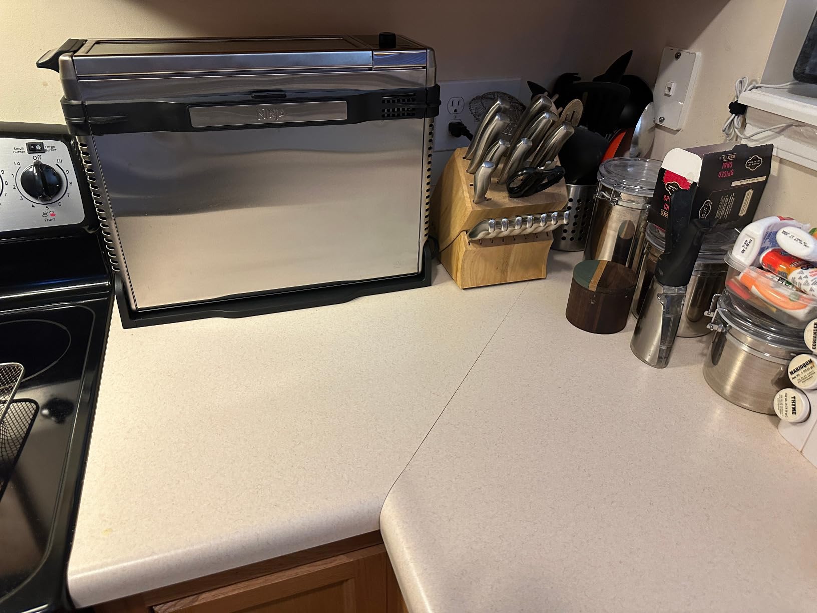 Ninja Air Fryer Toaster Oven Combo | 8-in-1 Functionality | Flip Up & Away for Storage Space | Air Fry Basket, Sheet Pan, Wire Rack & Removable Crumb Tray |1800 Watt | Stainless Steel | SP151 customer photo 2