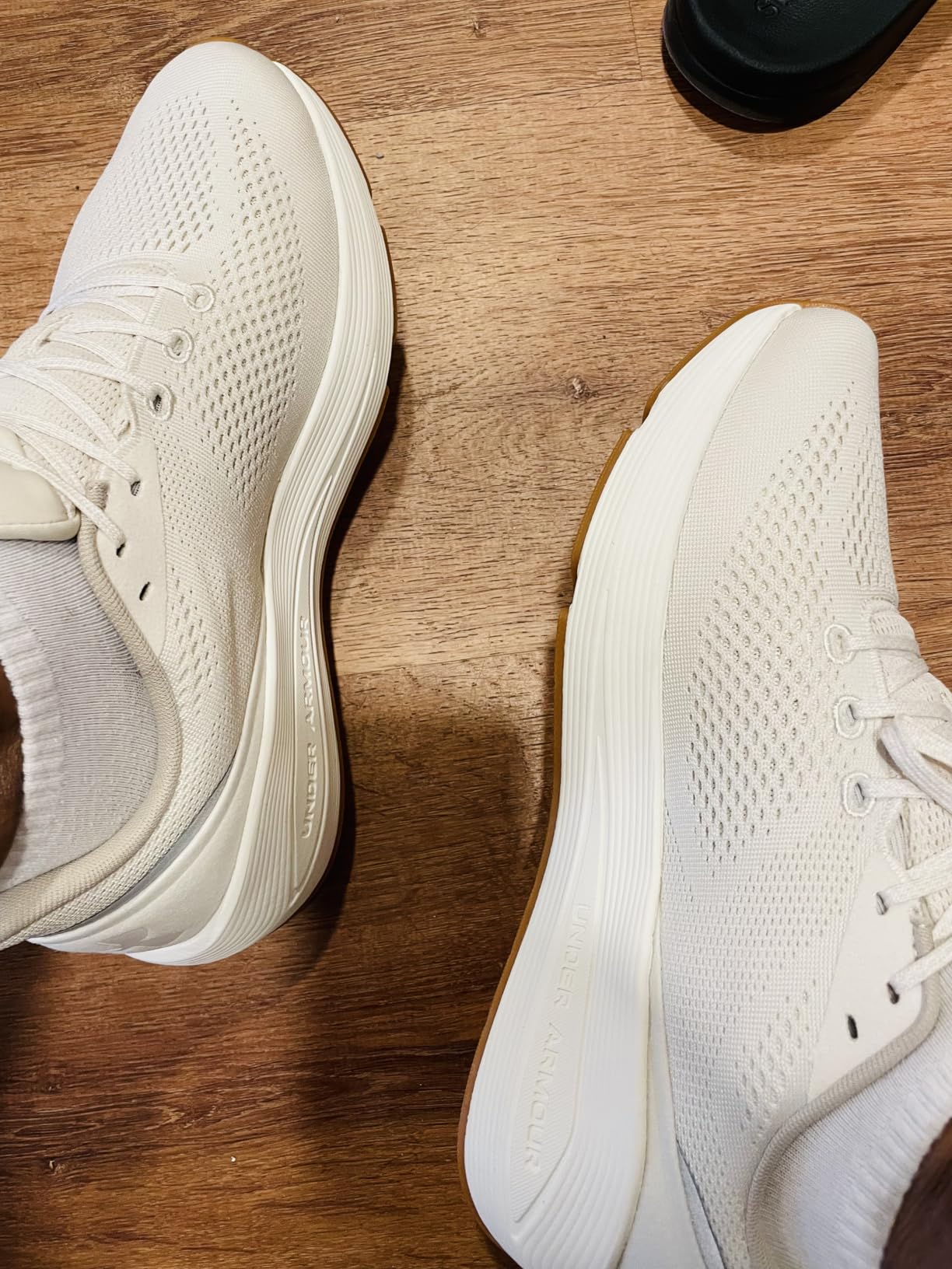 Under Armour Men's HOVR Sonic 7 - Connected Running Shoes with Bluetooth Sensor Technology customer photo 1