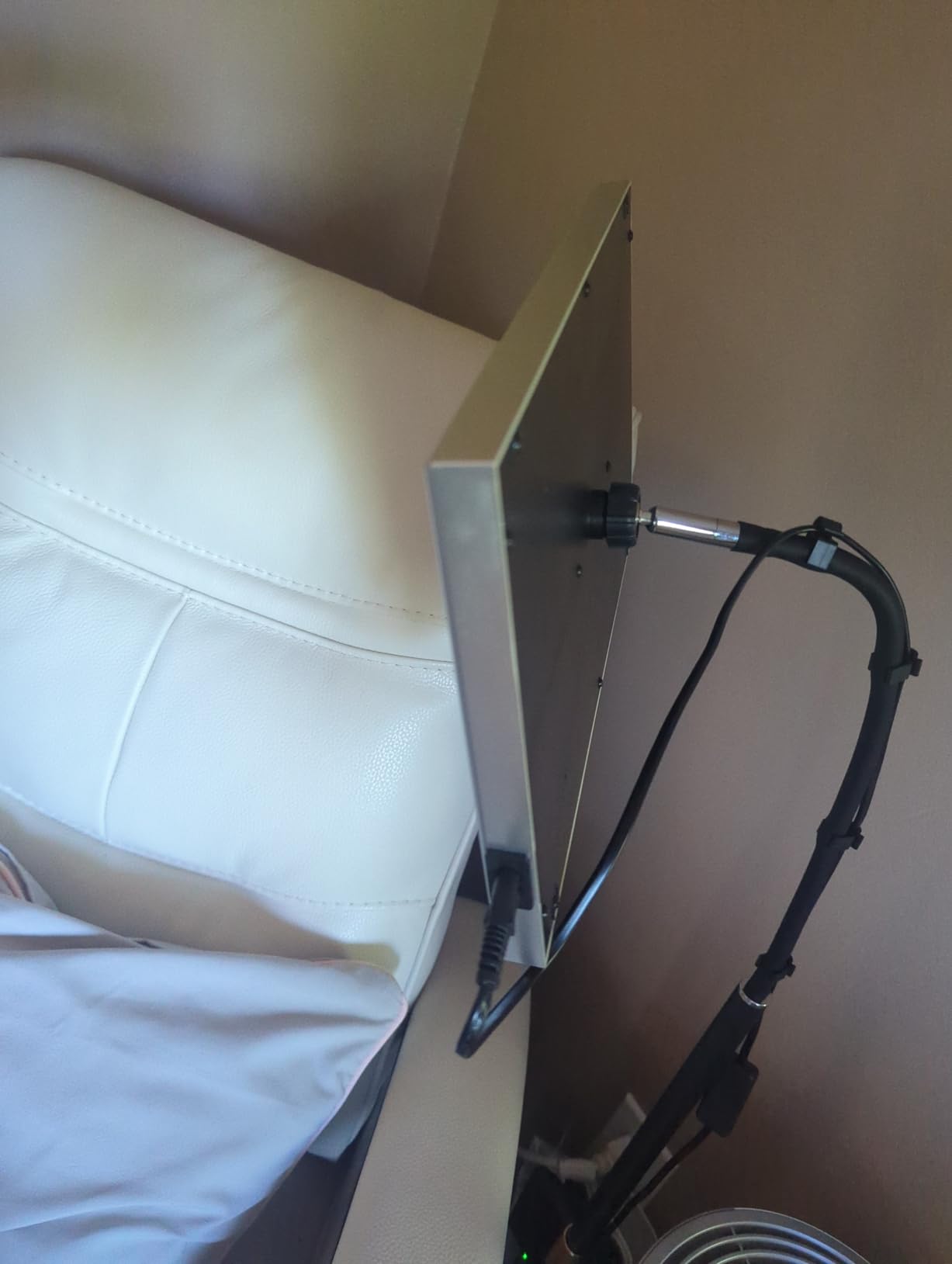 Red Light Therapy for Body Face, Infrared Light Therapy Panel Lamp with Stand, 660nm and 850nm Near Infrared LED Red Lights Therapy Device at Home, Gift for Mom Wife Girlfriend Sister Women customer photo 2