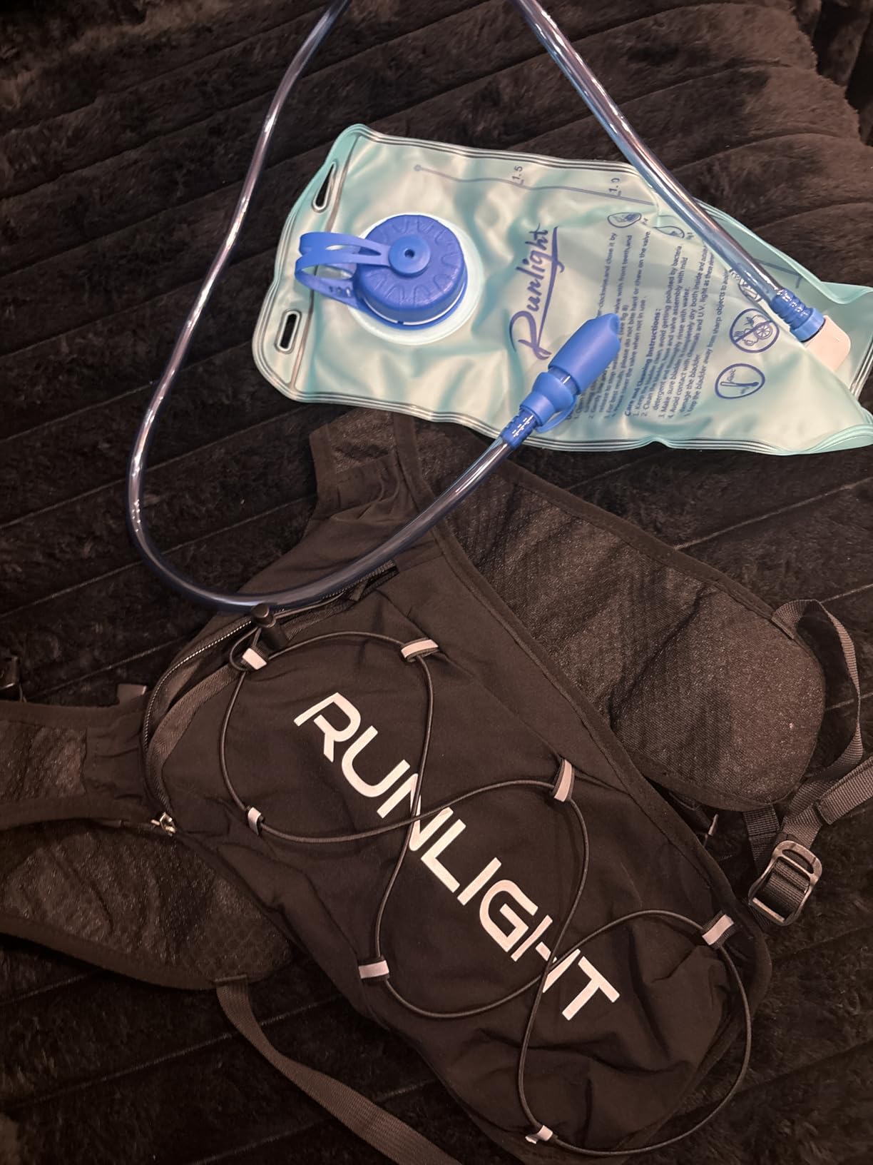 Runlight Running Vest for Women Men Lightweight Hydration Backpack Pack with 1.5L Water Bladder Bag Hydro Daypack for Hiking, Trail, Skiing, Camping, Cycling, Race, Marathon customer photo 1