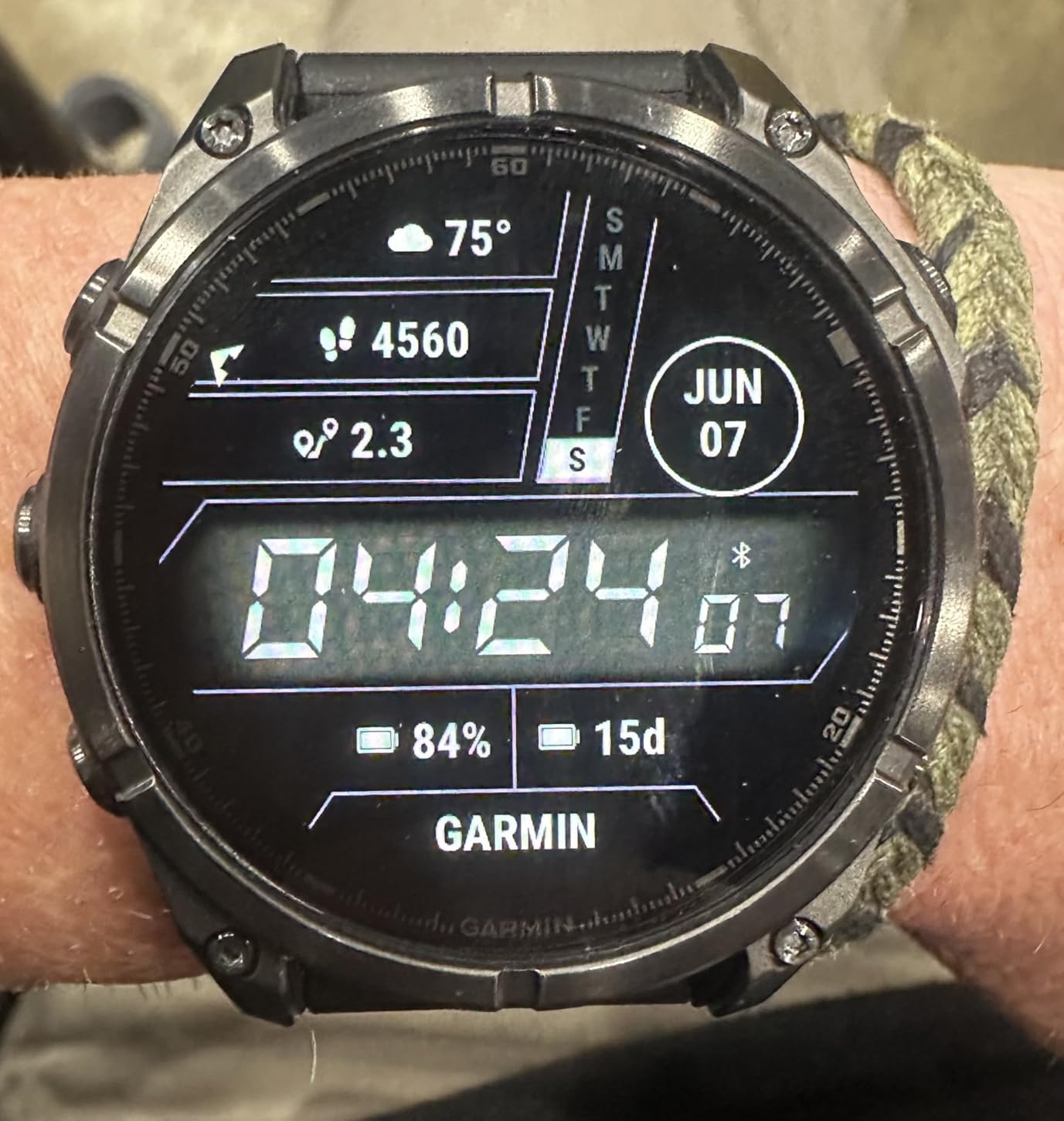 Garmin fēnix 8 - 47mm, AMOLED, Premium Multisport GPS Smartwatch, Long-Lasting Battery Life, Dive-Rated, Built-in LED Flashlight, Slate Gray with Black Band customer photo 1