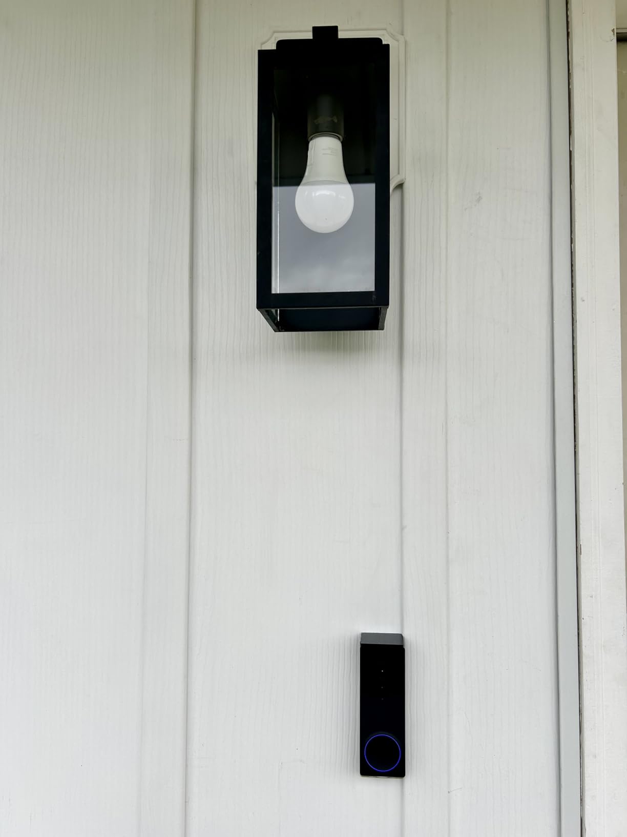 WYZE Wireless Duo Cam Video Doorbell with Chime - Battery Powered, 2K Full HD Video, 2 Cameras customer photo 1