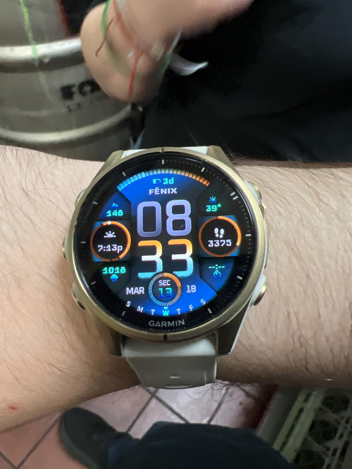 Garmin fēnix 8 - 43mm, AMOLED, Sapphire, Premium Multisport GPS Smartwatch, Long-Lasting Battery Life, Dive-Rated, Soft Gold with Dark Sandstone Band customer photo 1