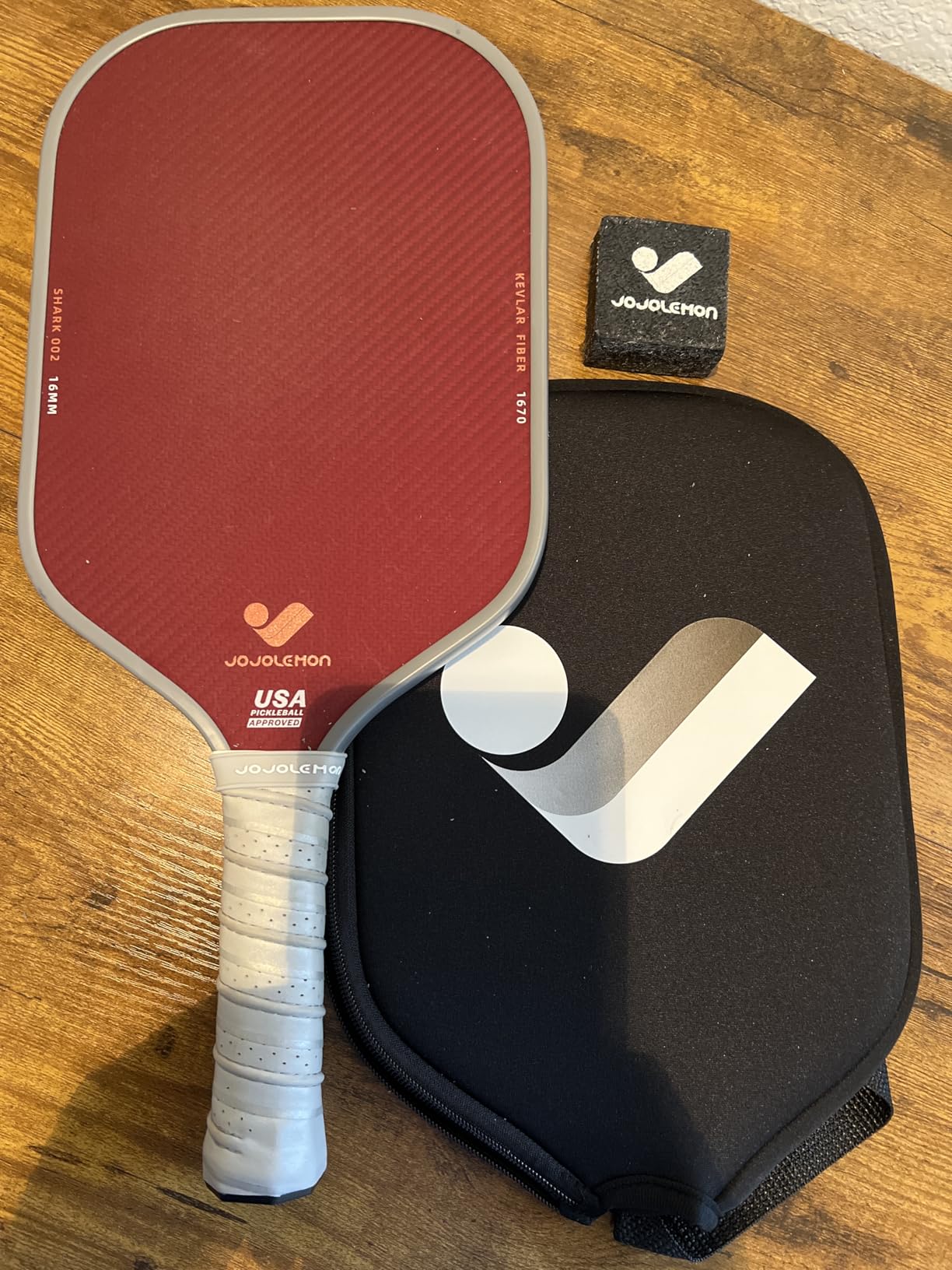 JOJOLEMON Carbon Fiber Pickleball Paddle 16mm Shark Power Core customer photo 1