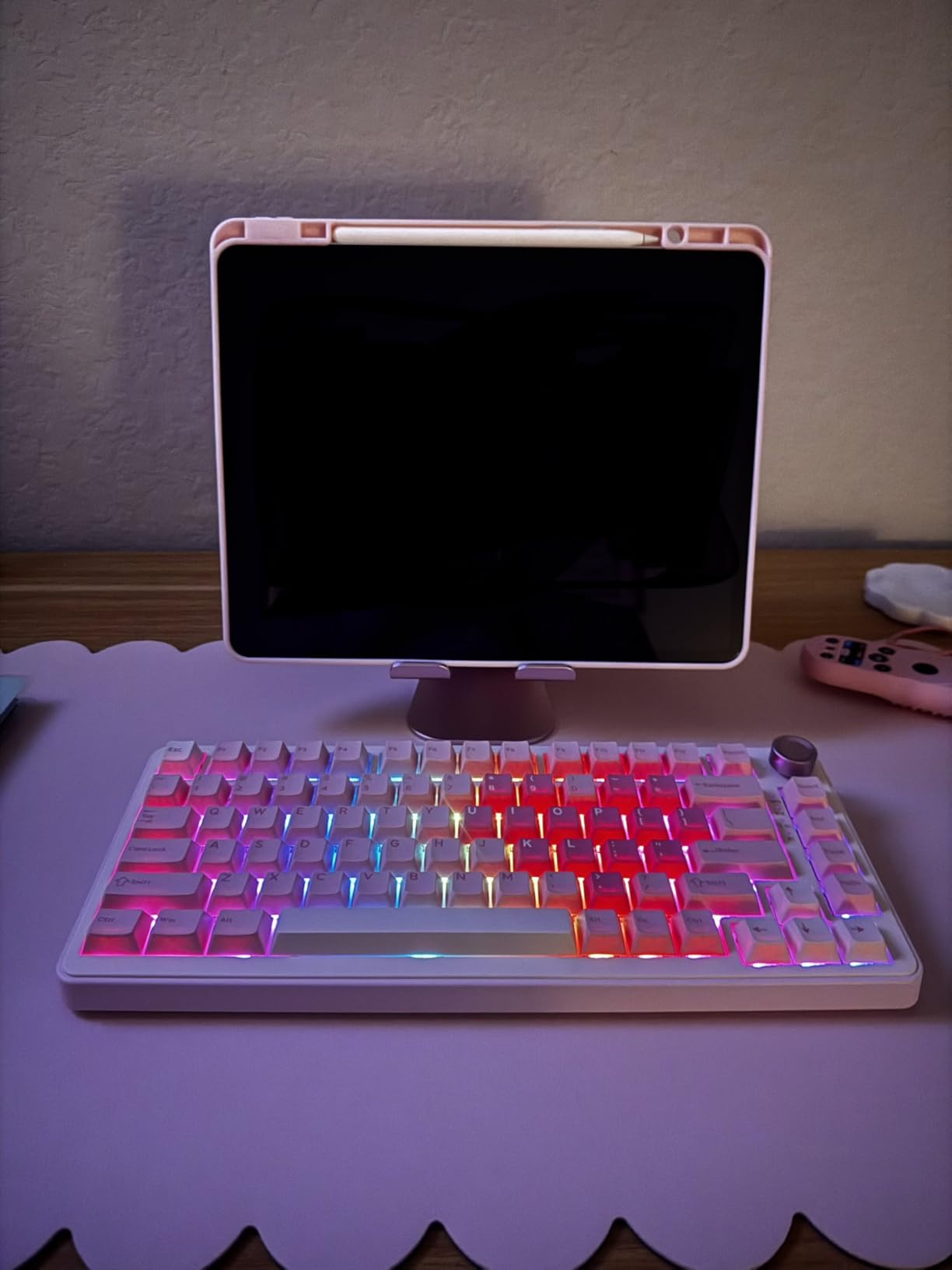 YUNZII B75 PRO Wireless Mechanical Keyboard, 75% Layout with Knob, Hot Swap Gasket Custom Structure, Creamy Pre-lubed Switches, RGB Backlit, BT/Type-C/2.4G for Win/Mac (Cocoa Cream V2 Switch, Dark Grey) customer photo 1