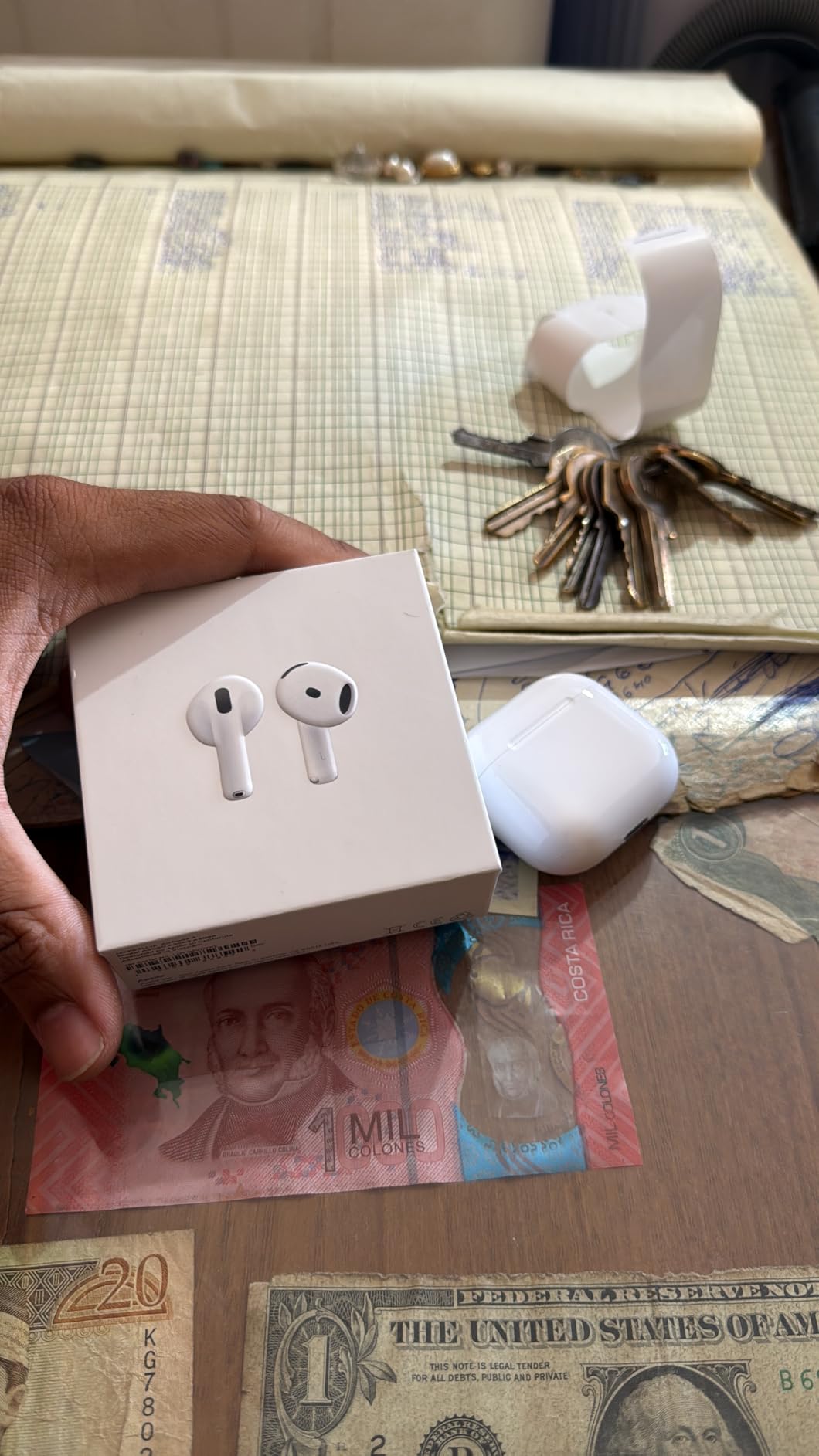 Apple AirPods 4 Wireless Earbuds, Bluetooth Headphones, Personalized Spatial Audio, Sweat and Water Resistant, USB-C Charging Case, H2 Chip, Up to 30 Hours of Battery Life, Effortless Setup for iPhone customer photo 1