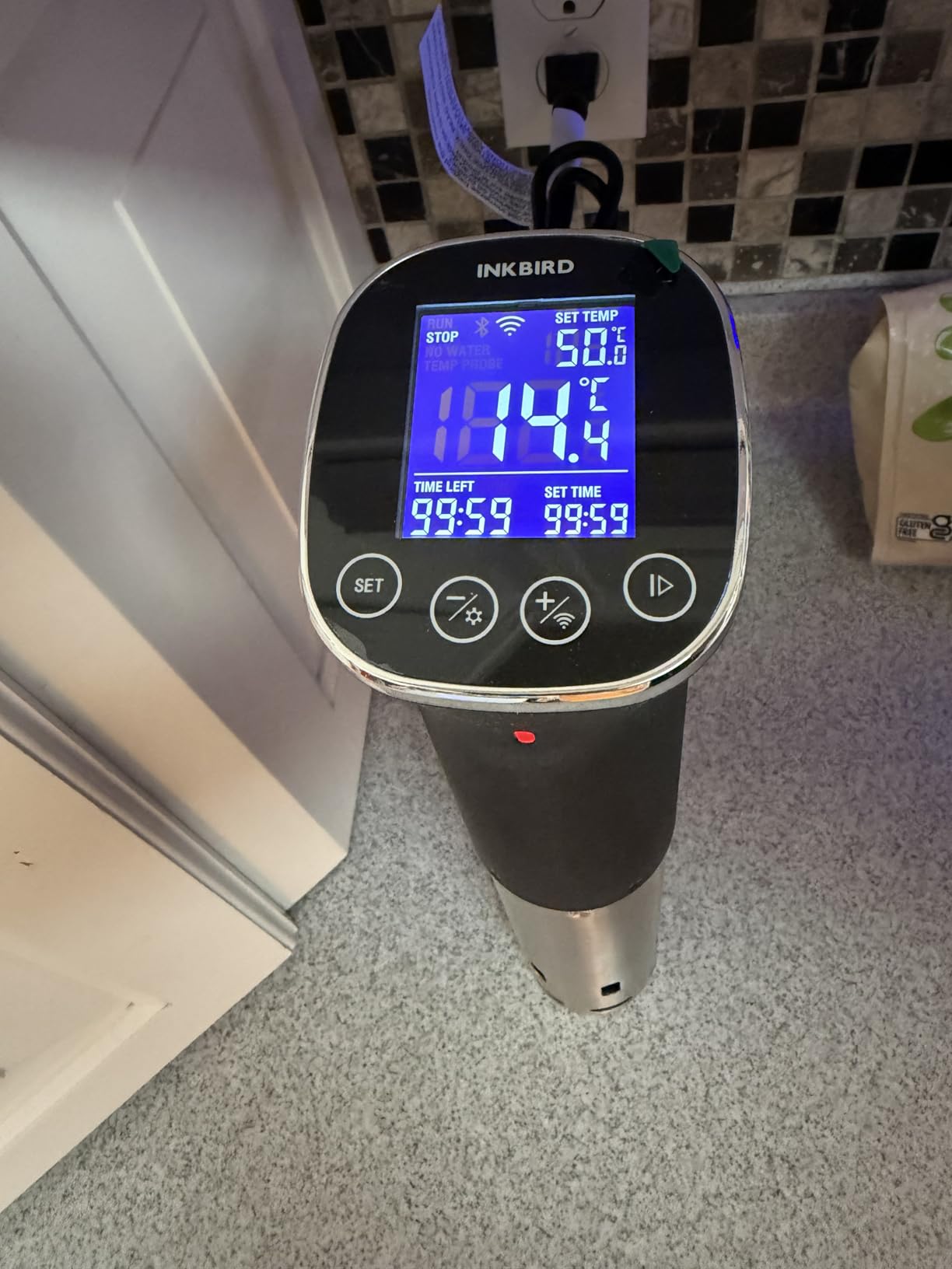 INKBIRD WiFi Immersion Circulator for Sous Vide, IPX7 Waterproof 1000W Sous Vide Cooker, Accurate Sous Vide Machine with Free App Recipes, Stainless Steel Immersion Cooker & Sous Vide Circulator customer photo 2
