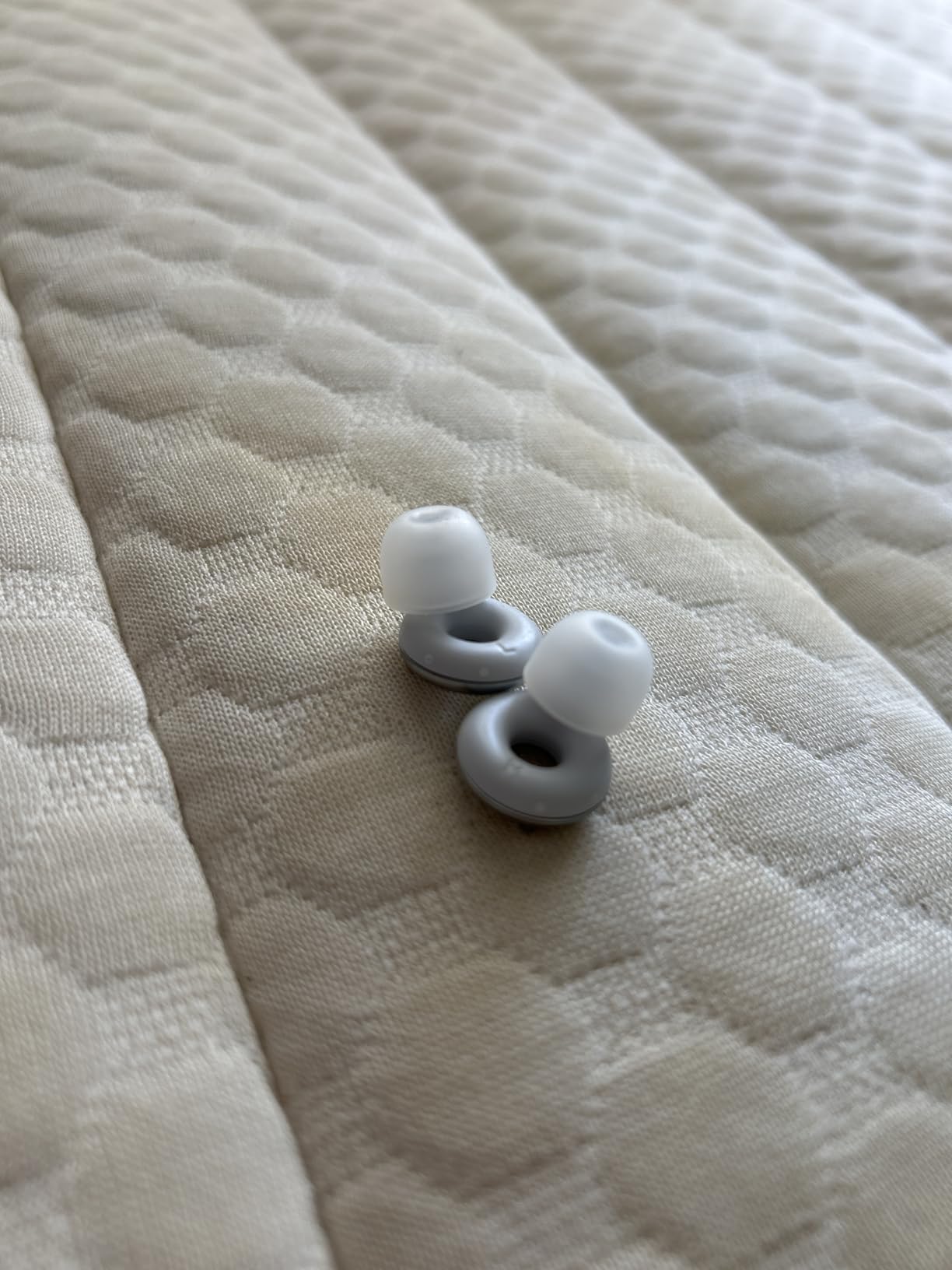 Loop Switch 2 Adjustable Ear Plugs - 3 Noise Relief Modes for Ultimate Control | Flexible Earplugs for Focus, Travel, Socializing, Festivals & More | 20-26 dB (SNR) Reduction customer photo 1