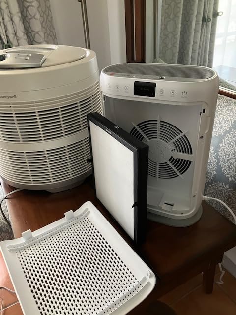 LUNINO H13 HEPA Air Purifier for Home Large Room up to 2400sq.ft with Air Quality Sensors, Aromatherapy Function, E-200 Black customer photo 1
