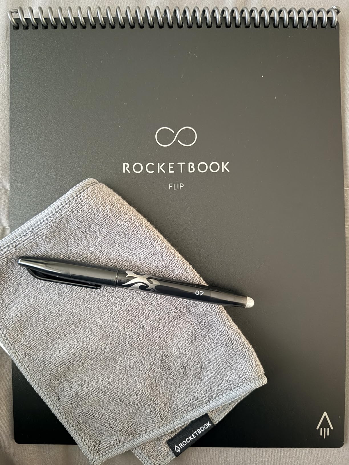 Rocketbook Flip Reusable Smart Notepad, Top Bound Spiral Notebook Lined and Dotted Pages Letter Size 8.5x11, Premium, Teal (Pack of 1) customer photo 2