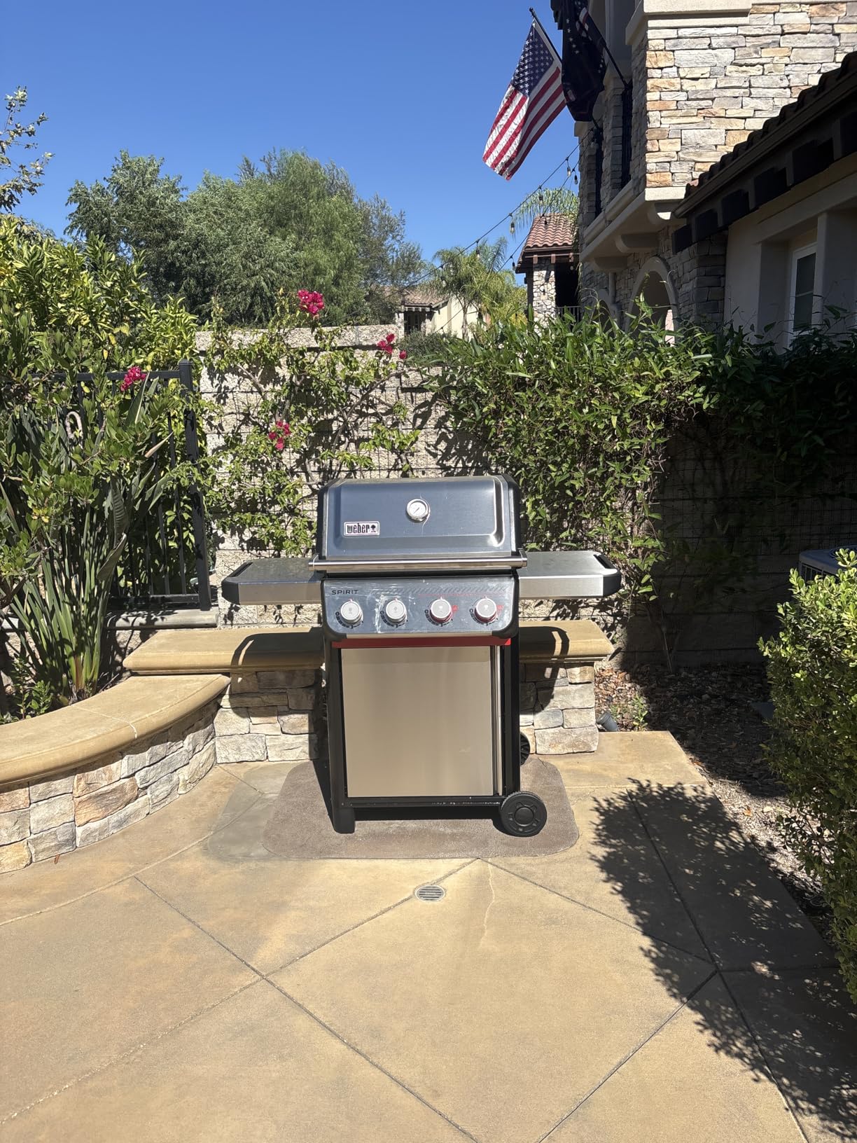 Weber Spirit E-435 Natural Gas Grill for Outdoor Cooking, 4 Burners and 1 Side Burner, Black - Porcelain-Enameled Cast-Iron Grates, Sear Zone customer photo 1