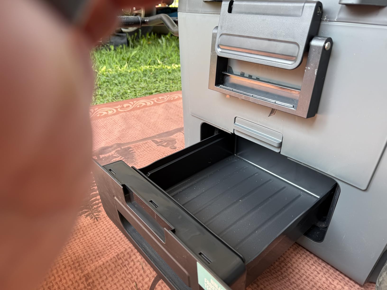 Ninja | FrostVault 65QT | Insulated with Temp Dry Storage Drawer | Keeps Ice Cold for Days | for The Beach, Camping, Picnics & More | Lakeshore Blue | FB265BL customer photo 1