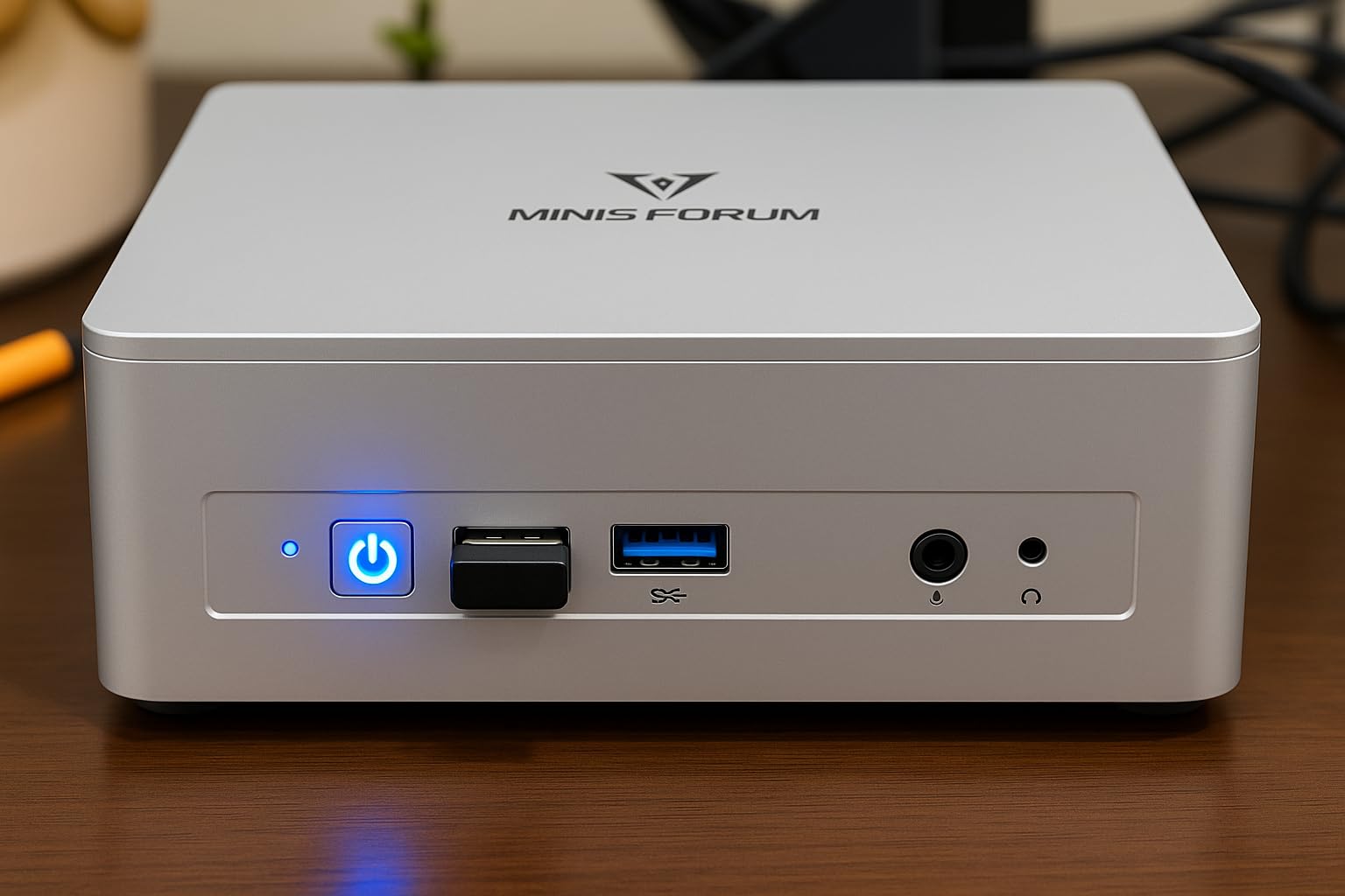UM870 Slim Mini PC, AMD Ryzen 7 8745H (8C/16T), 32GB DDR5 RAM / 1TB SSD, USB4 / HDMI / DP 8K@60Hz, 2.5G LAN, WiFi 6E, BT5.3 customer photo 1