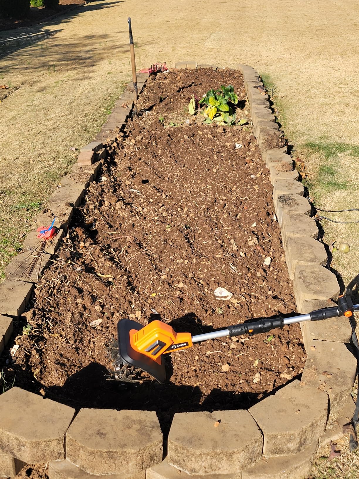 Saker 22V Cordless Electric Garden Tiller Cultivator, Lightweight Rototiller for Gardening, 9-Inch Tilling Width, 6.3-Inch Depth for Soil Preparation, Weeding, and Gardening (2 Batteries) customer photo 1