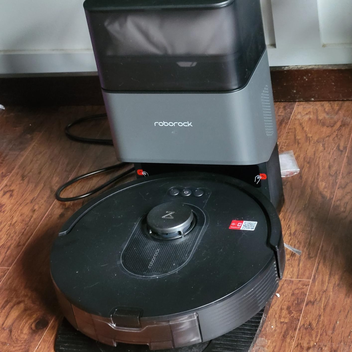 roborock Q10 S5+ Robot Vacuum and Mop, 10,000Pa Suction, Upgraded from Q8 max+, 70 Days Self-Emptying, Obstacle Avoidance, Sonic Mopping, Dual Anti-Tangle Design, Auto Mop Lifting, Black customer photo 1