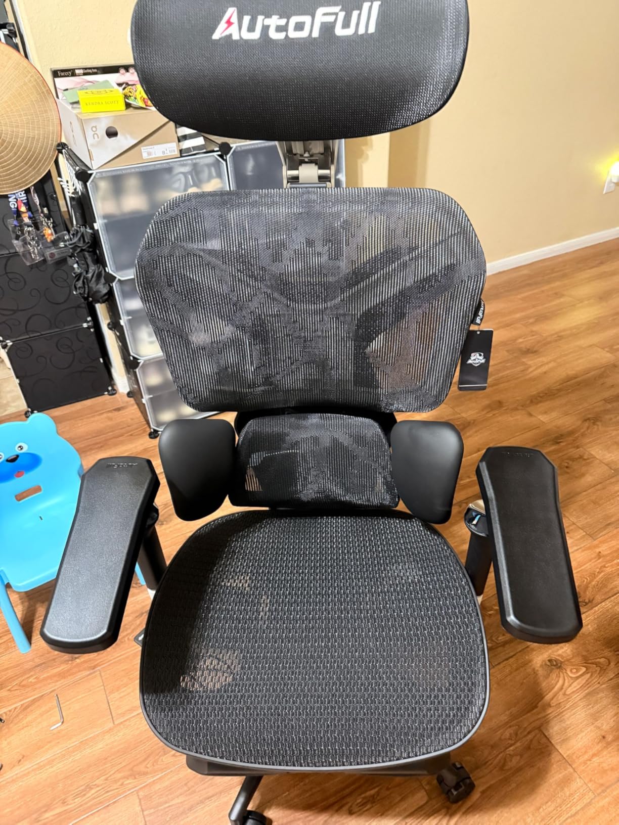 Autofull G7 Gaming Chair - 3-Zone Lumbar, 22-Point Adjustment, Breathable Mesh, Custom Backplate, 720° Armrests, BIFMA Certified Ergonomic, 140° Recline, IGR Certified, Niko Endorsed - Gift for Gamers customer photo 2