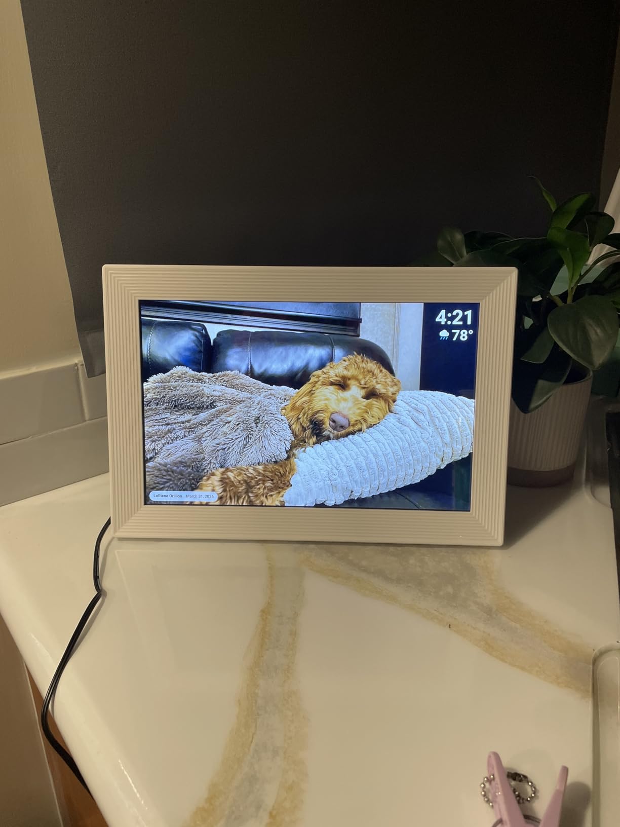 Digital Picture Frame, 10.1 inch Frameo Digital Frame WiFi, 1280 * 800 IPS HD Touchscreen, 32GB Storage, Instant Share Pictures Video, Smart Photo Frame Electronic, Gifts for Mom, House Warming customer photo 1