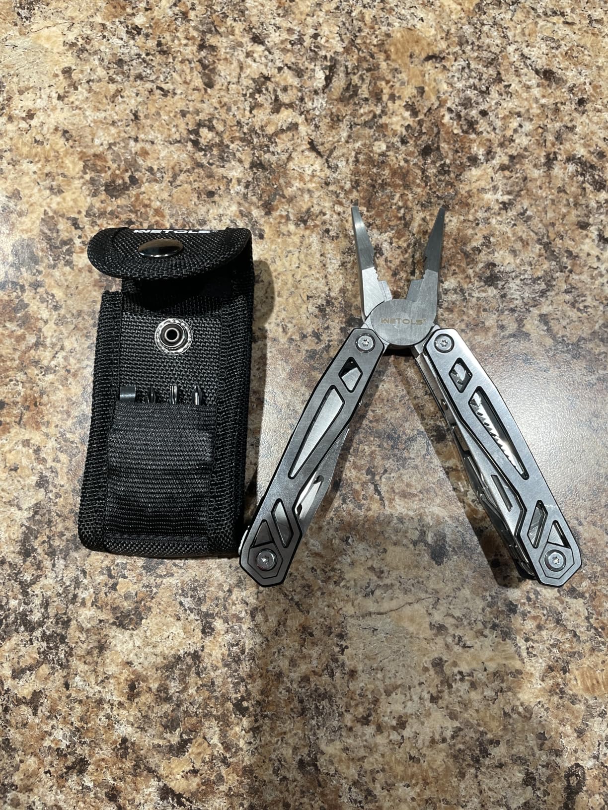WETOLS Multitool with Pocket Knife, 27-in-1 Stainless Steel Needle Nose Pliers with Screwdrivers, Self-locking Multi tool EDC Gear with Sheath, Ideal for Survival, Outdoor, Camping customer photo 2