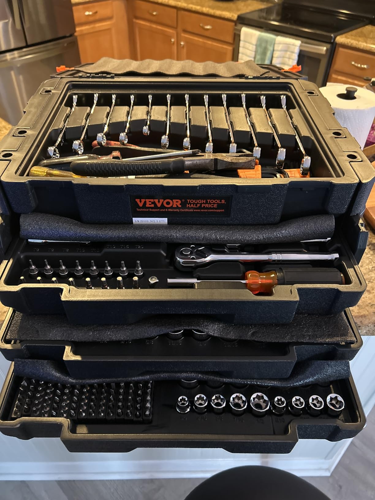 VEVOR Mechanics Tool Set and Socket Set, 450 Pcs, 1/4, 3/8 and 1/2 inch Drive Deep and Standard Sockets, SAE Metric Mechanic Tool Kit with Bits, Wrenches, Accessories customer photo 2