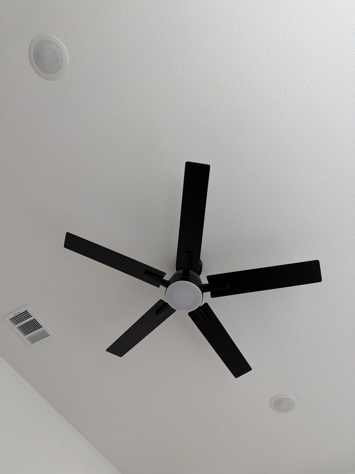 52 Inch Smart Ceiling Fans with Lights, Compatible with Alexa/Remote/APP, Downrod Mount, Reversible DC Motor, High CFM, 5 Blades, 6 Speeds, 3CCT, Dimmable, for Bedroom, Living Room, Black customer photo 2