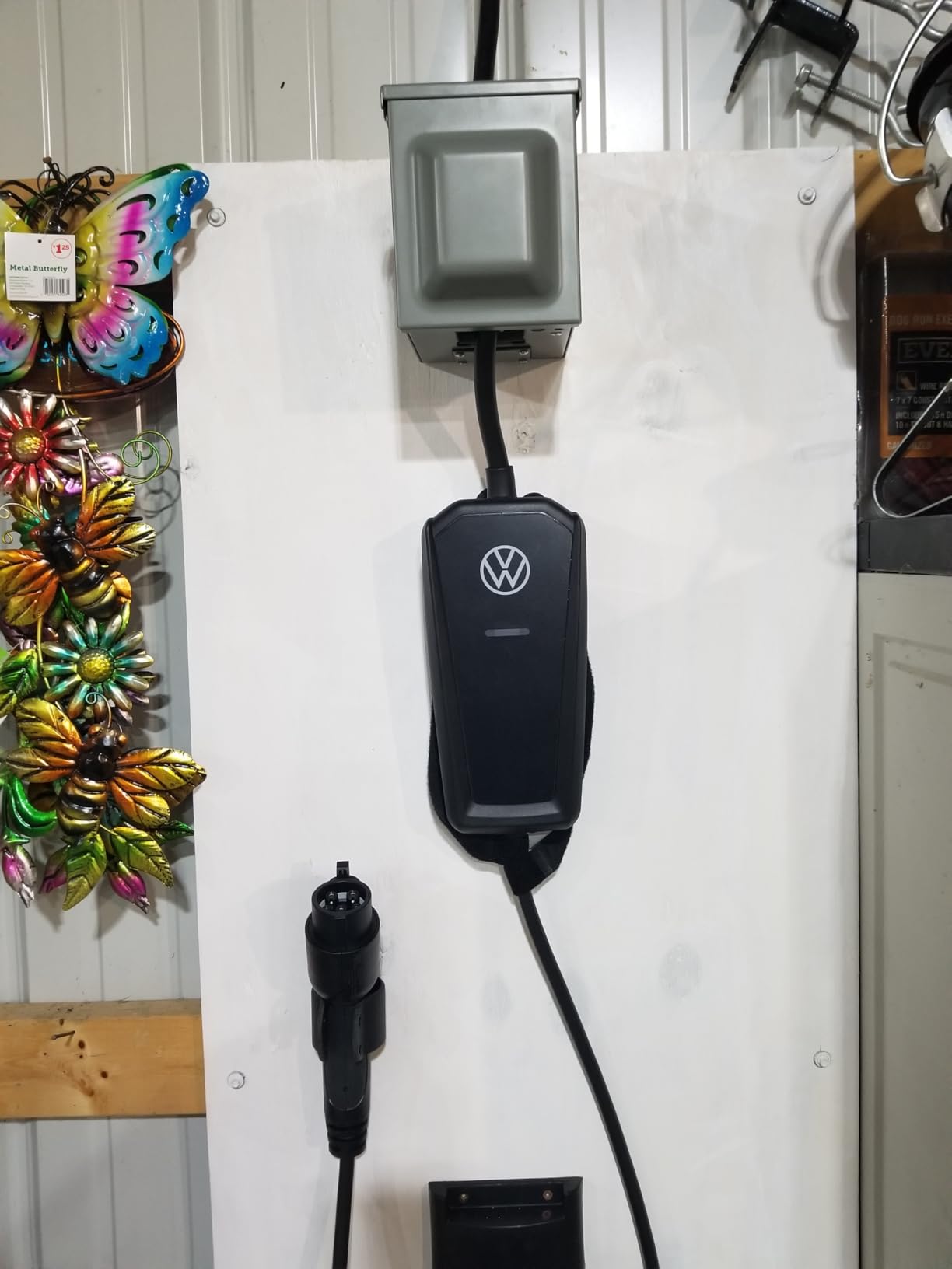 50 Amp EV/RV Power Outlet Box, Extra Heavy Duty EV-Grade 14-50R Receptacle, NEMA 3R Enclosed Lockable Weatherproof Outdoor Metal Box, EV Charger, 3-Pole, 4-Wire, ETL Listed customer photo 1