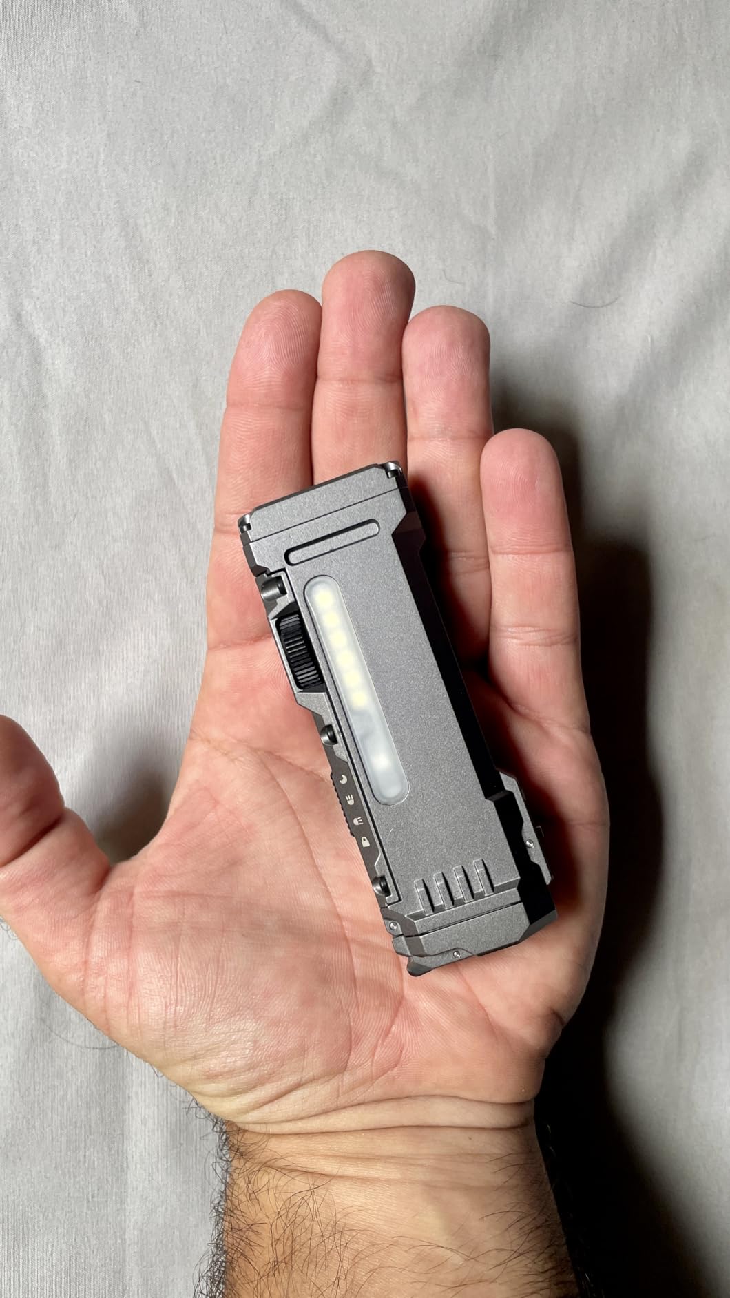 WUBEN X4 EDC Flat Flashlight with RGB Light, 1500 Lumens Mini Flashlight with Tactical Switch and Magnetic, IP68 Portable Pocket Clip USB C Flash Light for Camping, Checking, Emergencies customer photo 2