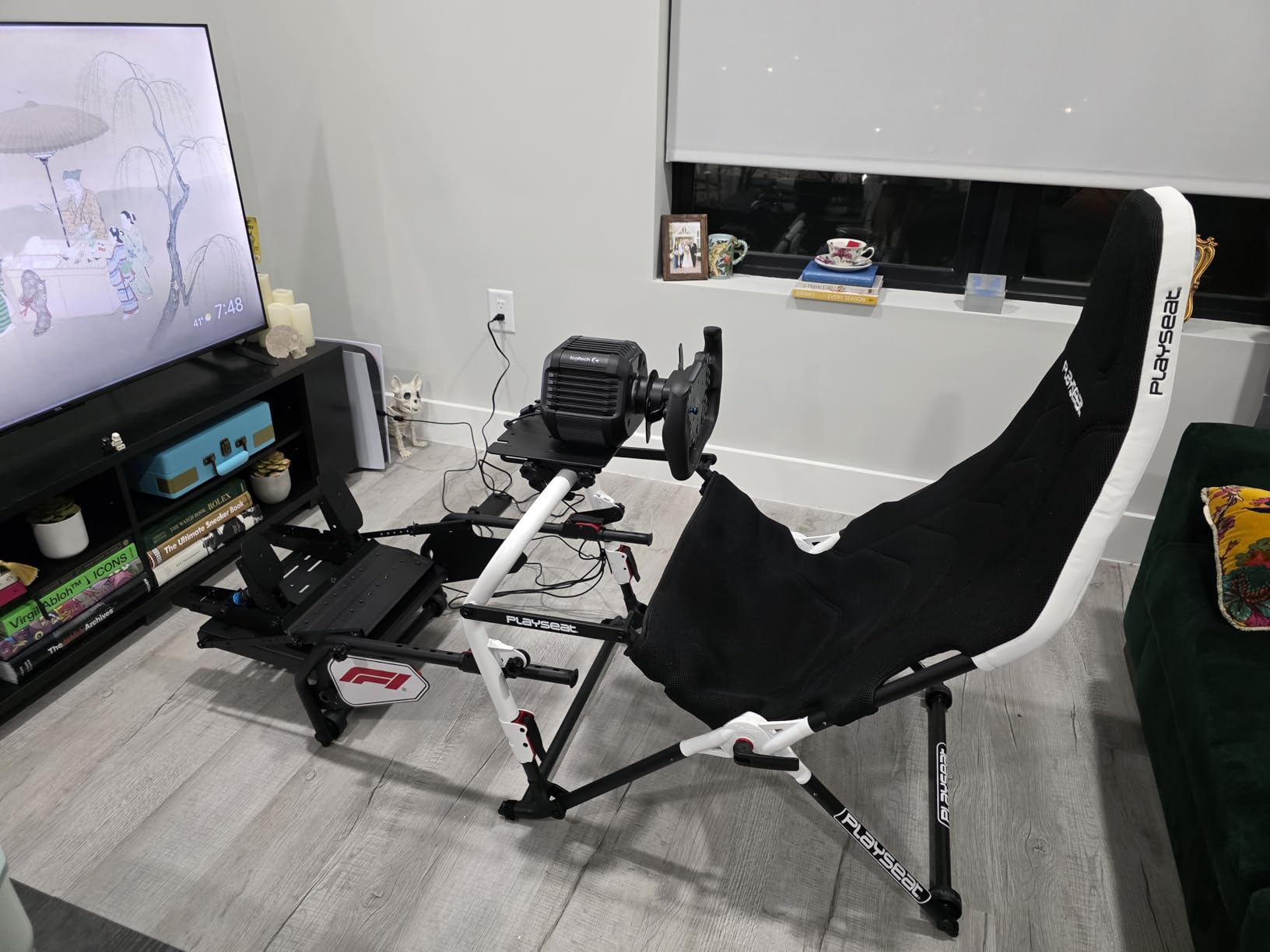 Playseat Challenge DD - F1 Edition, Foldable Racing Simulator Cockpit, Direct Drive, Logitech, Thrustmaster, Moza, Fanatec, Formula Racing Simulator customer photo 1