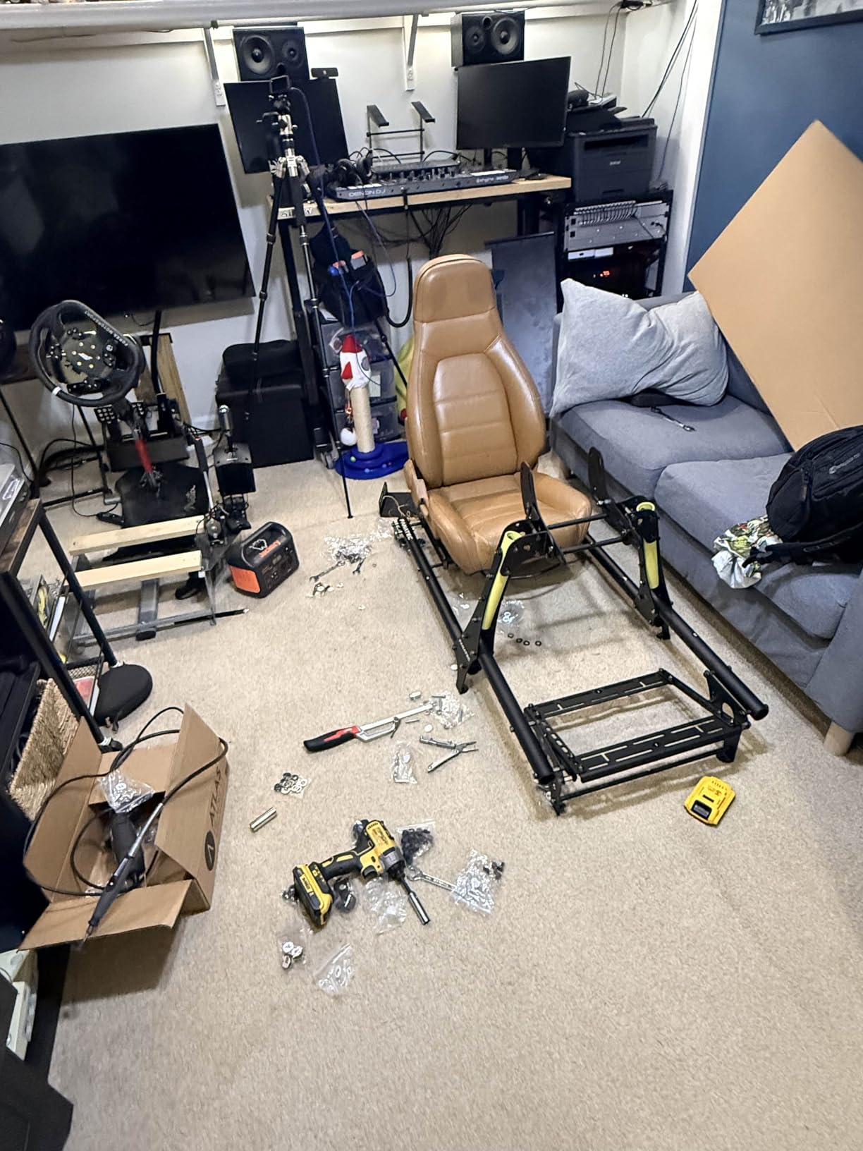 Fanatec Sim Racing CSL Cockpit V1.5 - Strong and Lightweight, Steel-Reinforced Aluminum Frame, Universal Wheelbase Mounting Bracket, GT Driving Position customer photo 1