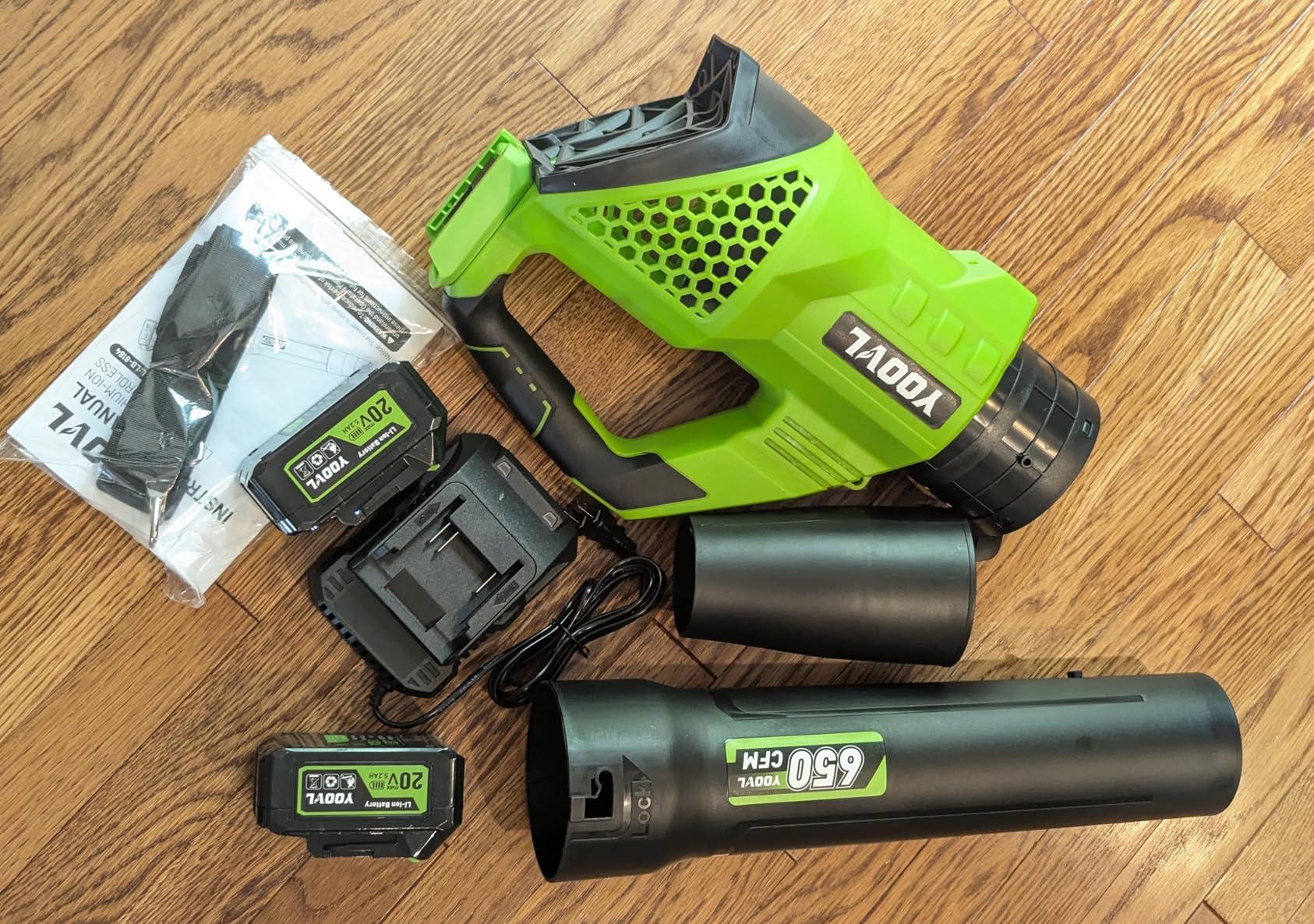 Leaf Blower Cordless, 650CFM Electric Leaf Blowers with 2 x 5.2Ah Batteries and Charger, 3 Speed Modes, 1 x Adjustable Shoulder Strap, Powerful Blowers for Lawn Care, Patio, Dust, Blowing Leaves customer photo 2