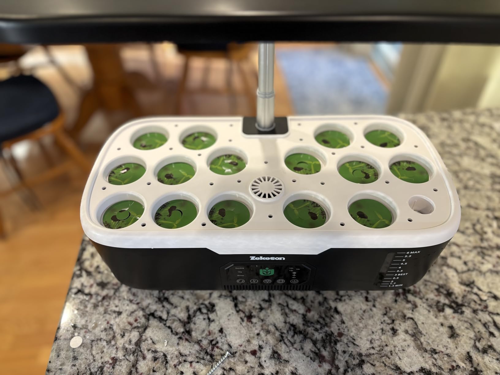Misting Hydroponic Growing System Kit 15-Pods Indoor Smart Herb Garden Planter with LCD Touch Panel 6L Large Tank customer photo 1