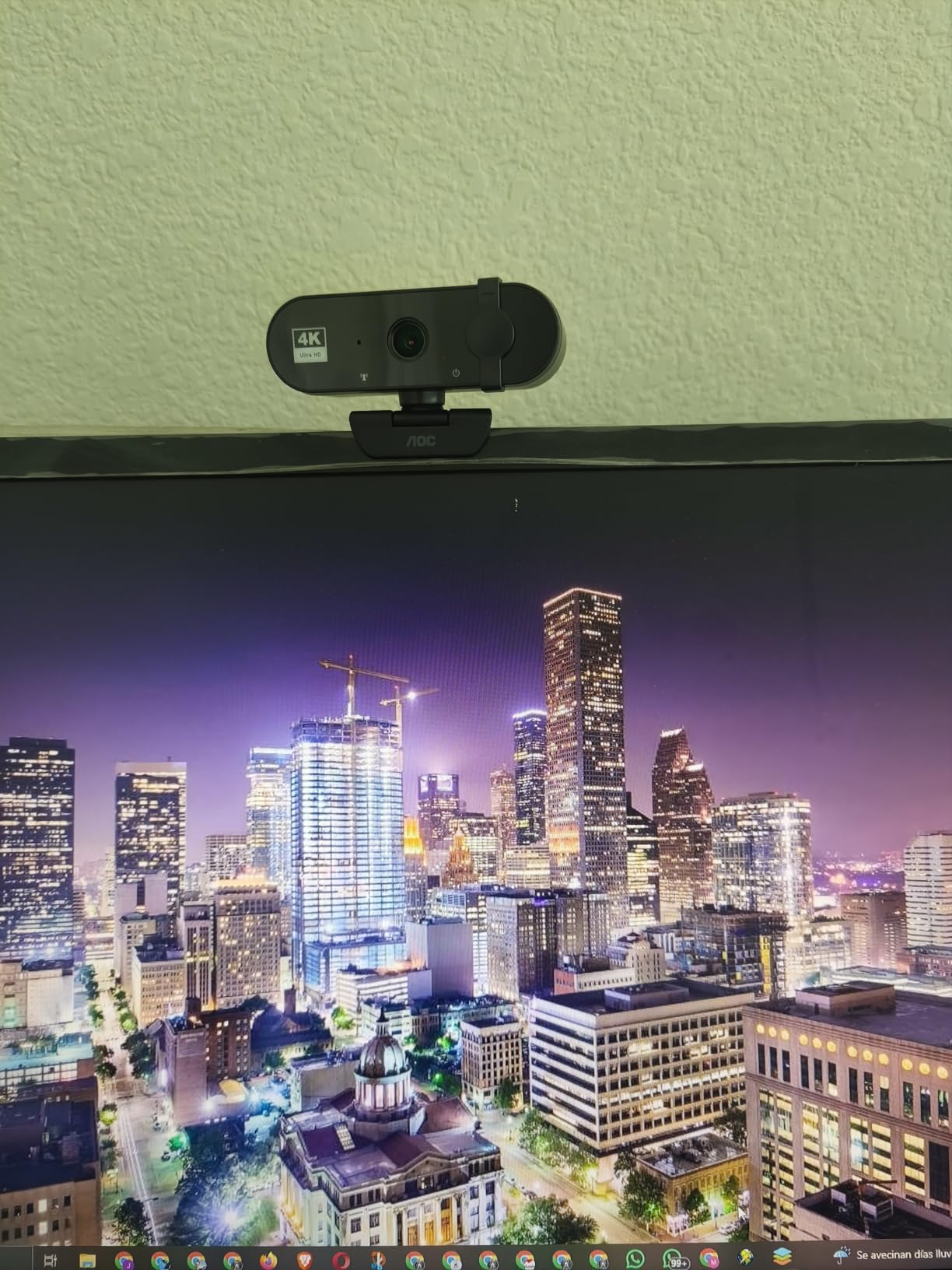 AOC 4k Webcam for PC with Microphone, Computer Camera with Noise Cancellation, Privacy Cover, 99° FOV, Plug & Play USB Webcam for Streaming, Conferencing, Zoom, Skype, Facetime, Laptop, PC, Skype customer photo 1