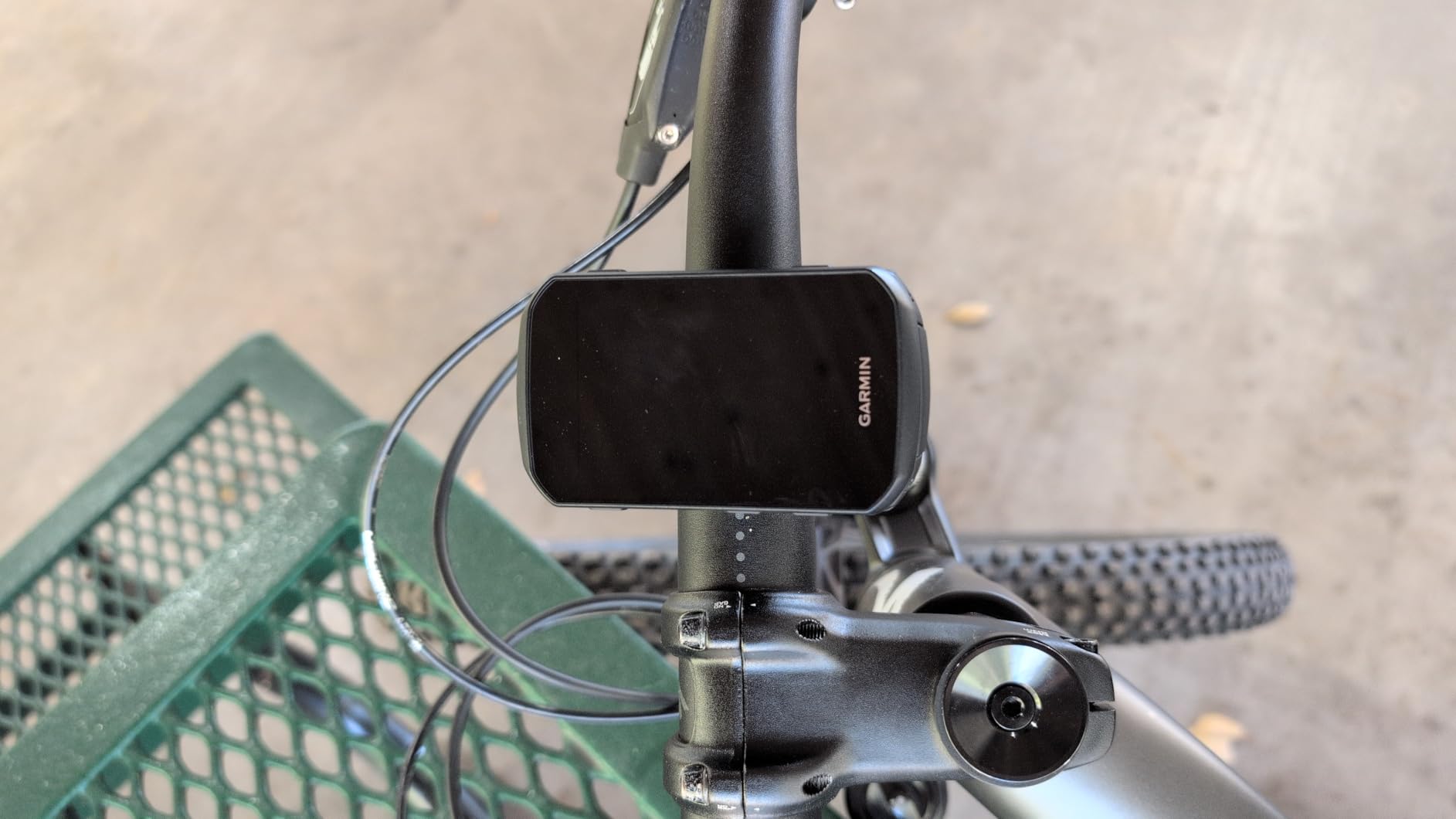 Edge 550, Compact GPS Cycling Computer, Vivid Color Display, Bike-Specific Mapping, Advanced Training and Performance Insights customer photo 1