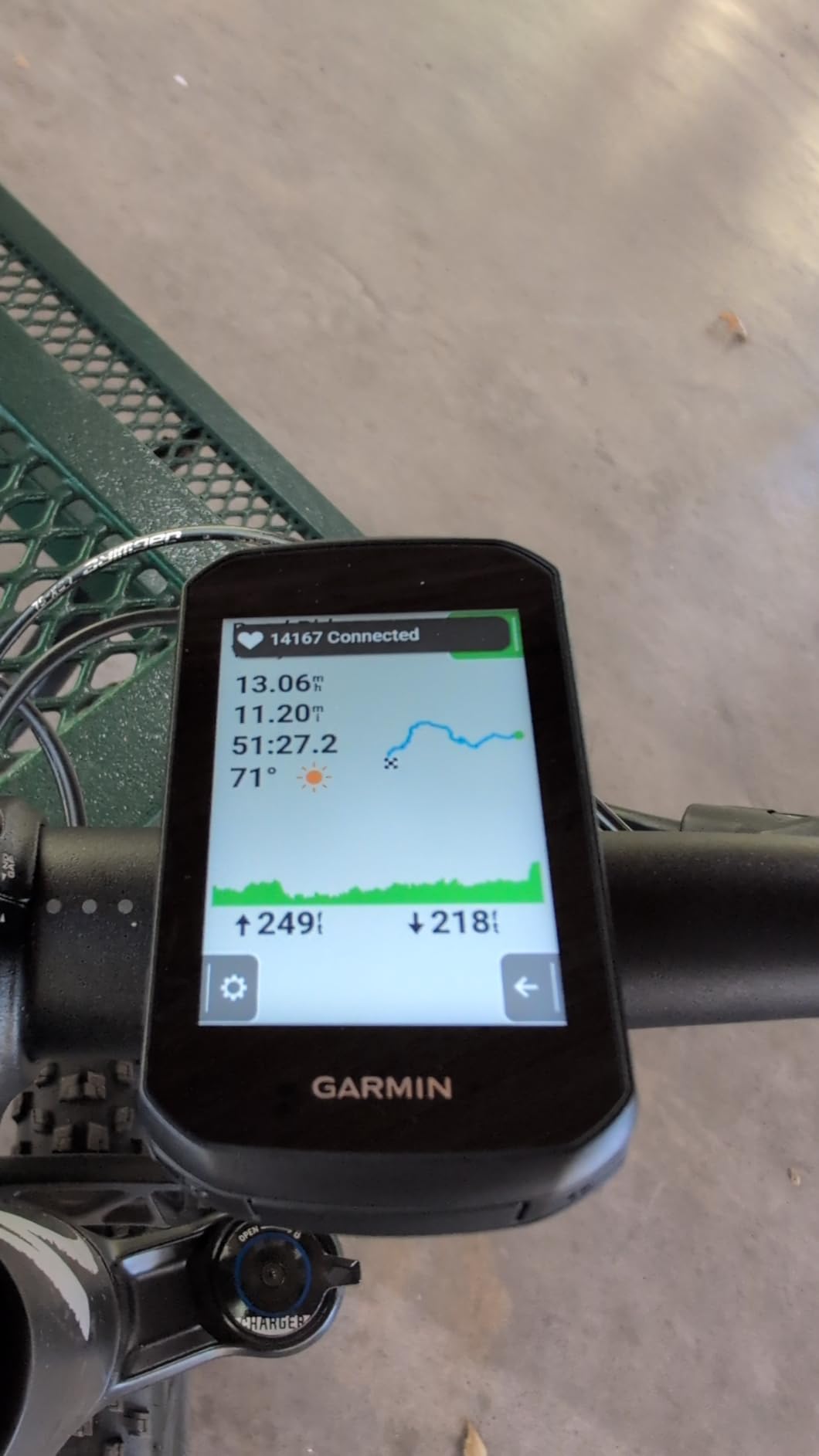 Edge 550, Compact GPS Cycling Computer, Vivid Color Display, Bike-Specific Mapping, Advanced Training and Performance Insights customer photo 2