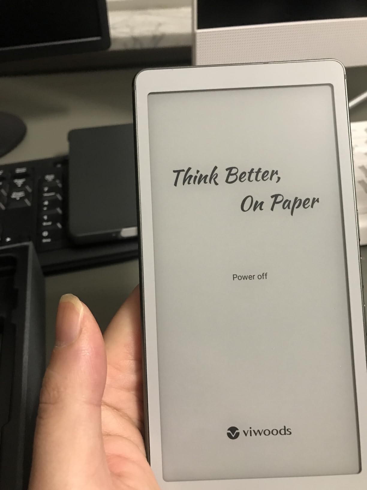 VIWOODS 6.13'' Carta1300 AiPaper Reader with 4G Connectivity, Ultra-Thin & Light E Ink eReader Device, AI Integrated, 300PPI, Adjustable Front Light, 128GB Storage customer photo 1