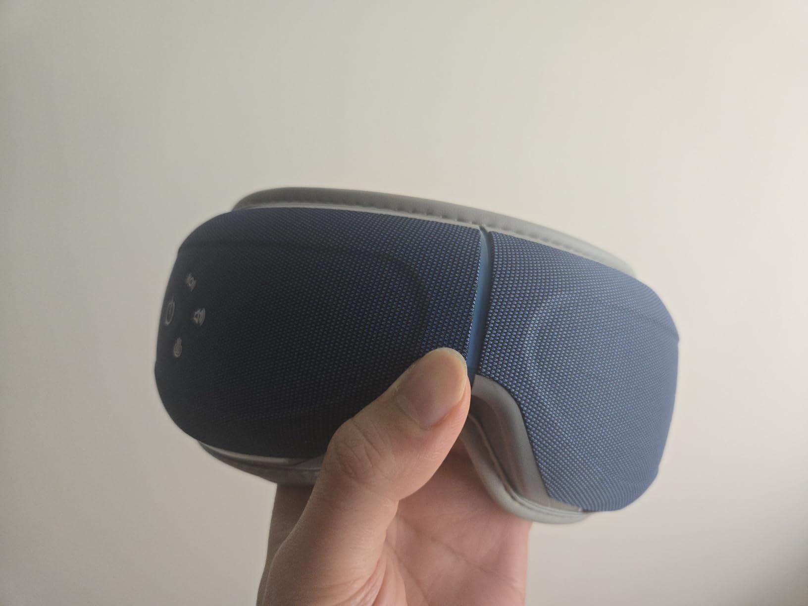 BOB AND BRAD Eye Massager with Heat and Cooling Voice Control, EyeOasis 3 - Heated Eye Massager for Migraines & Dry Eyes Relief customer photo 2