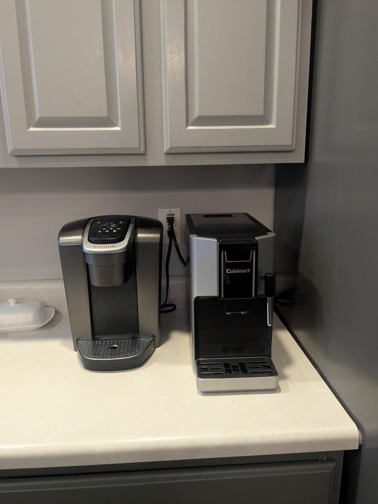 Cuisinart Espresso Bar Fully Automatic Espresso Machine, Makes Hot or Cold Cafe-Quality Cappuccino, Lattes, Americanos and Cold Extracted Espresso, Steam/Frothing Wand for Milk-Based Drinks, EM-550 customer photo 1