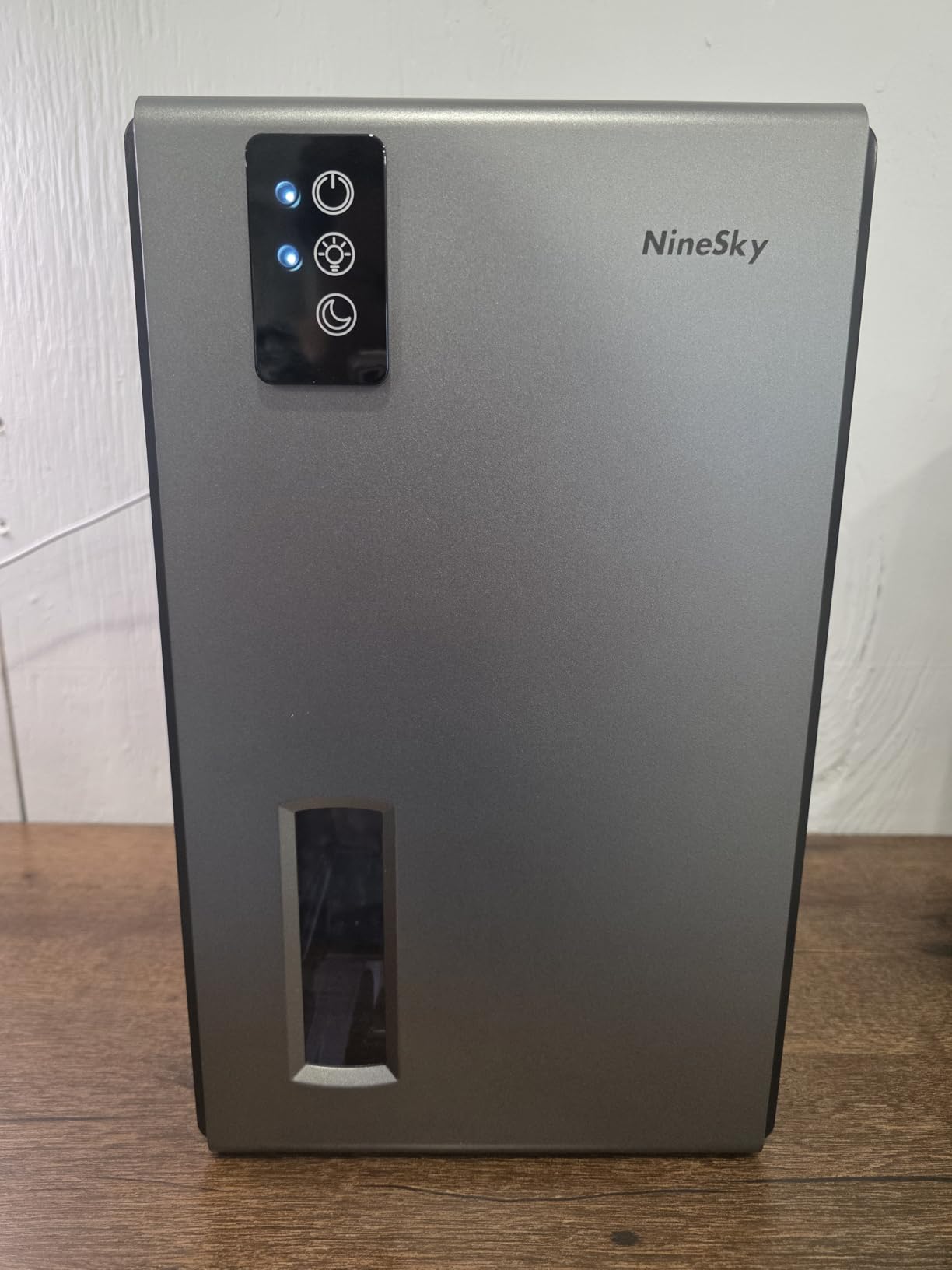 NineSky Dehumidifier, 1000 sq.ft Dehumidifiers for Home with 95oz Large Water Tank,Quiet Dehumidifier with 7-Color Ambient Light & Auto Shut Off, Dehumidifier for Basement, Bedroom, Bathroom (Grey) customer photo 2