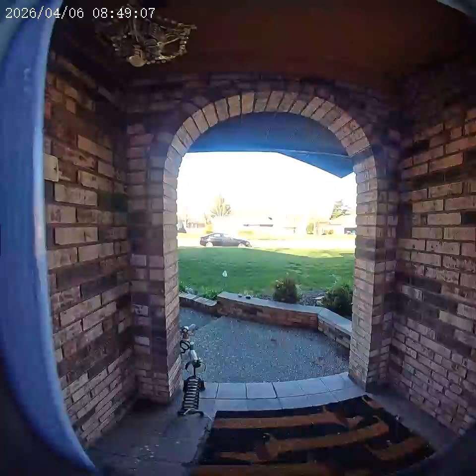 myQ Secure View 3-in-1 Smart Lock with 2K HDR Video Doorbell Camera, Face Access, Fingerprint Access, PIN & App Control - Intelligent Entry customer photo 1
