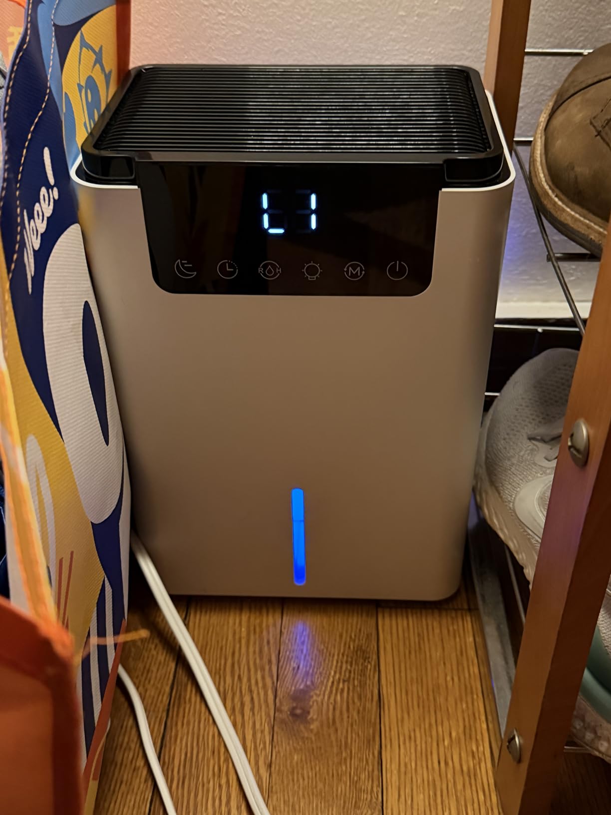 Dehumidifier,75 OZ Water Tank (500 sq.ft) Dehumidifiers for Home,Quiet Dehumidifier for Bathroom Bedroom Basement RV with 12H Timer,Auto Shut Off,7 Colors LED Light,Sleep Modes(2200ML) customer photo 2