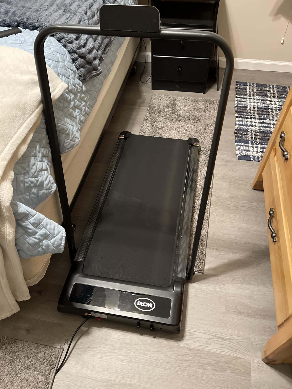 MCRG Walking Pad Treadmill with Incline, 2026 Upgrade Portable Walking pad Treadmill with Handle Bar, 0.6-7.6MPH Small Treadmills Walking Pad for Home Small, 3.5HP, 350LBS customer photo 2